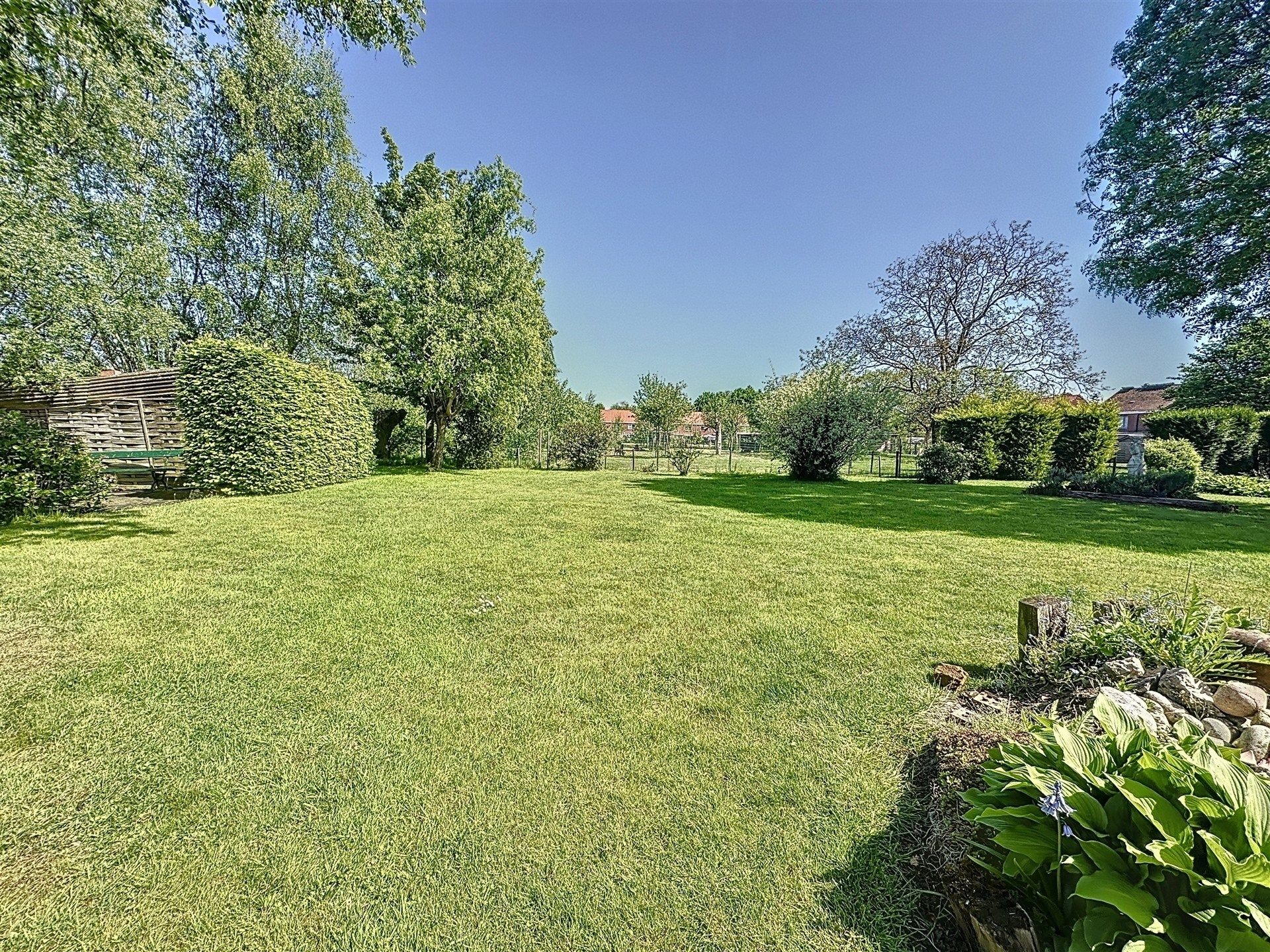 Woning met bijgebouw (88m²) op breed perceel van 1562m²  foto 22