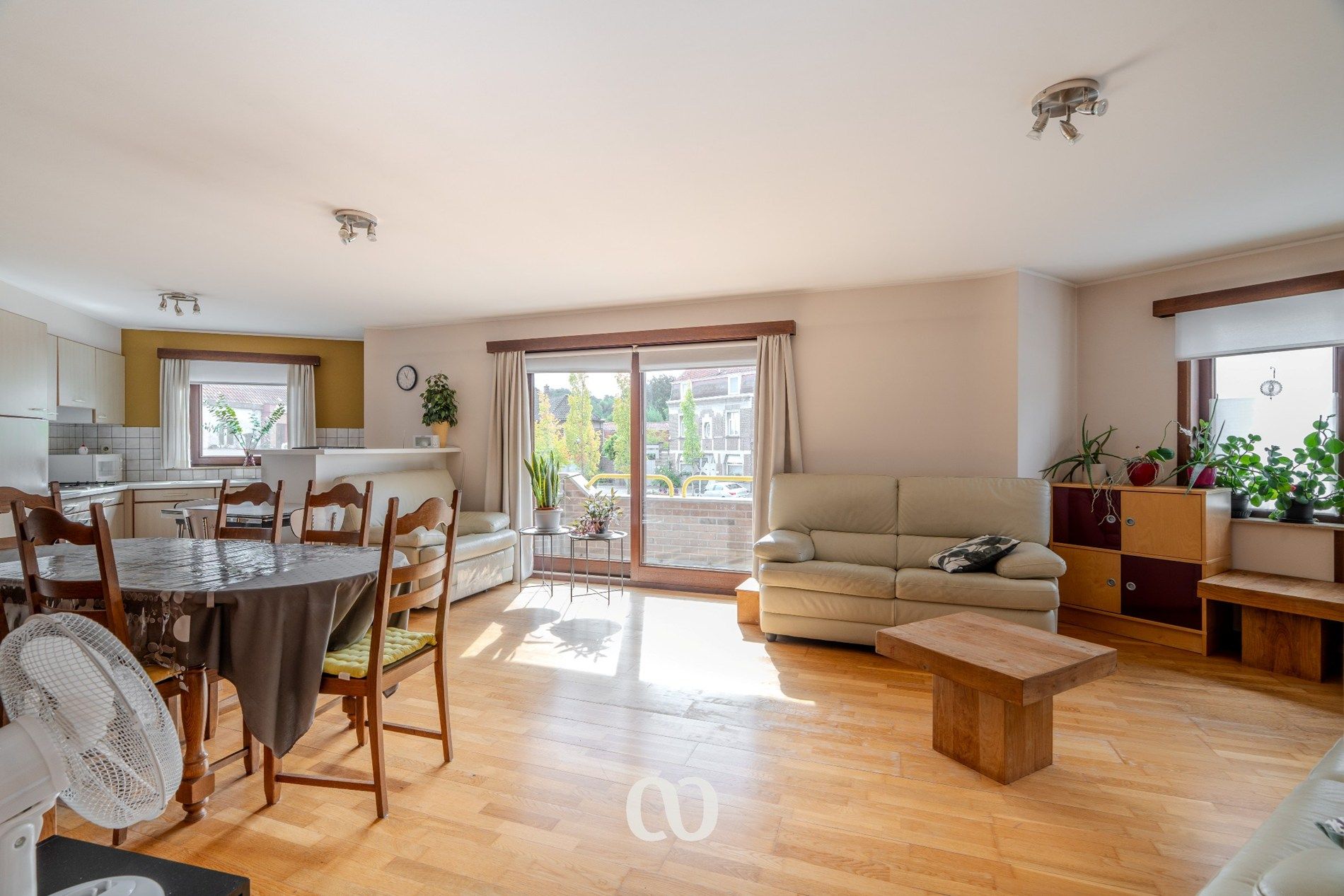 Gezellig en lichtrijk appartement met garage in het centrum van Oudenaarde foto 2