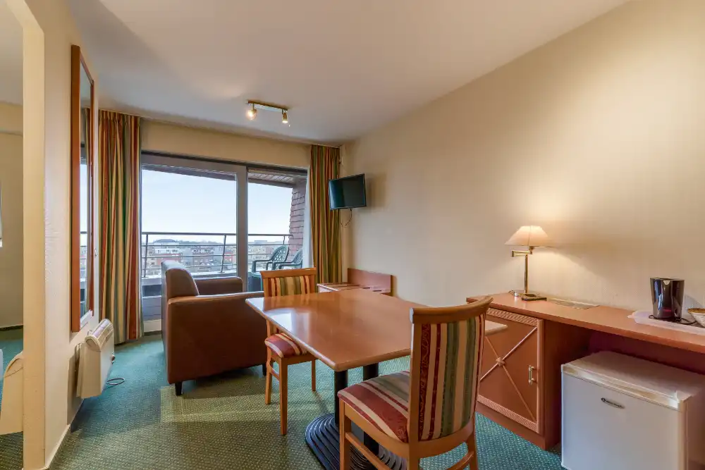 Zuidgerichte studio vlakbij de zeedijk foto {{pictureIndex}}