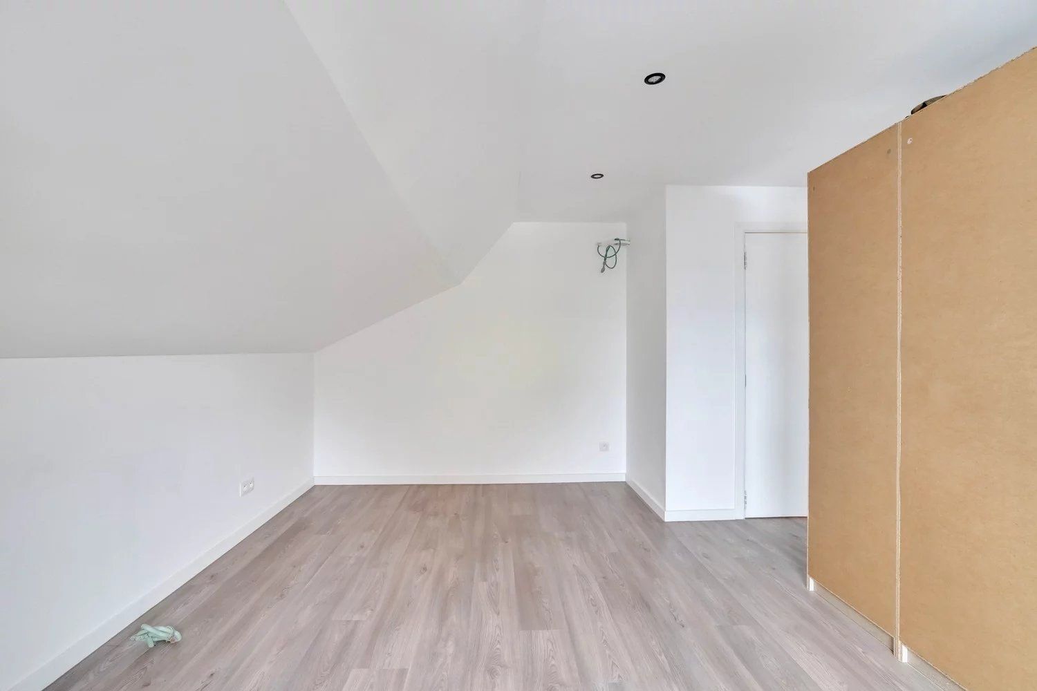 Ruime, gerenoveerde woning op een goede locatie foto 24