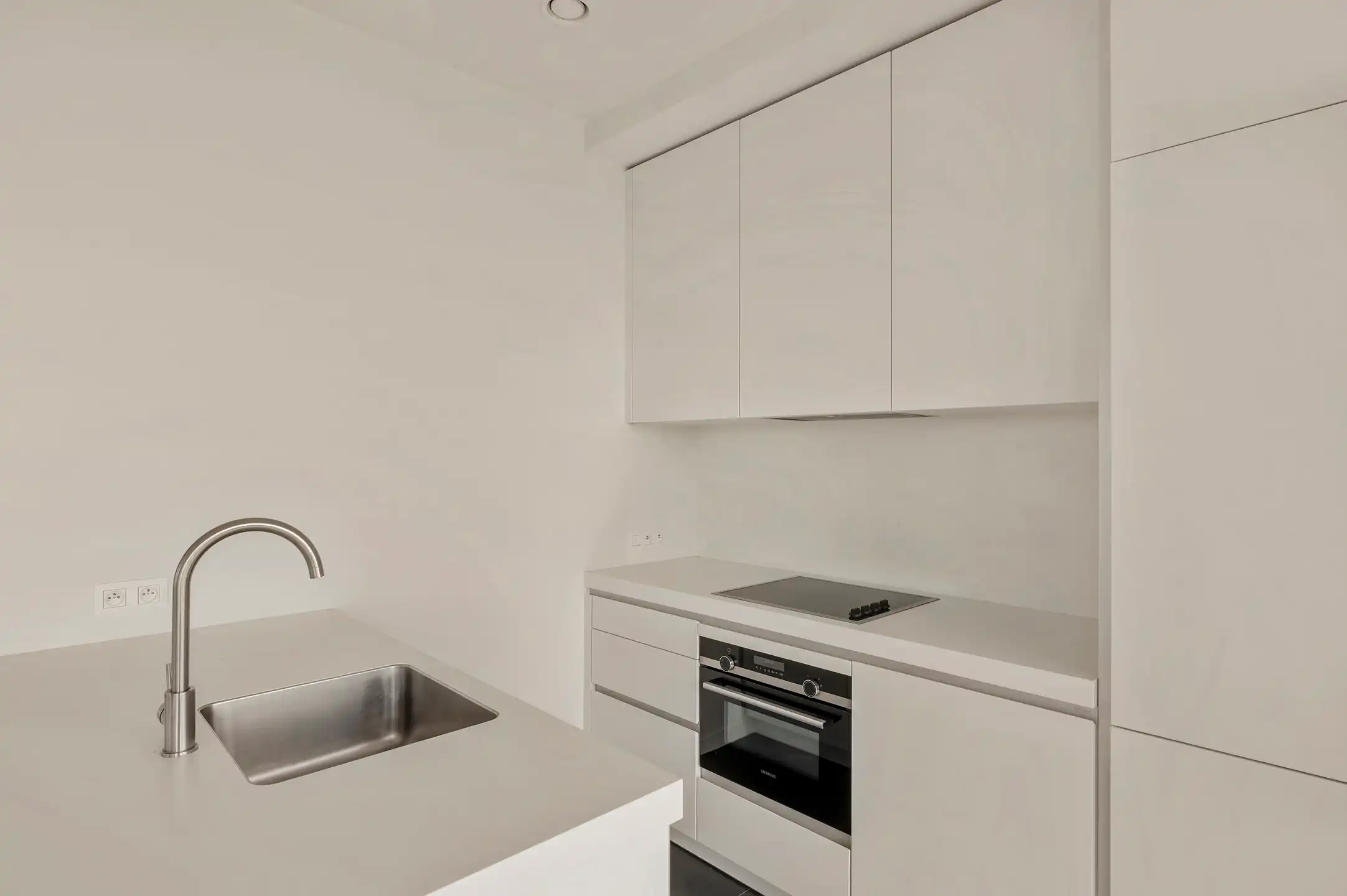 Uitzonderlijk hoekappartement op de 23ste verdieping met zicht over de skyline van Antwerpen.&nbsp; foto 12