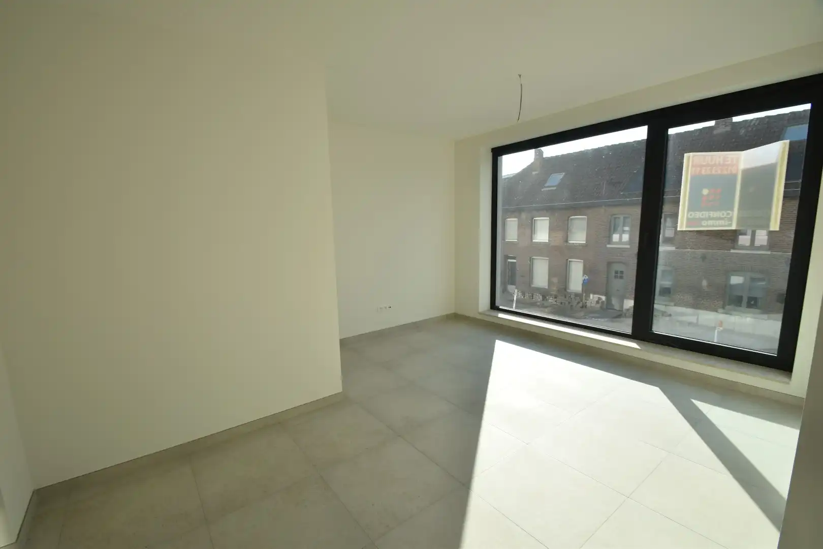 Modern ingericht appartement aan rand van centrum foto 4