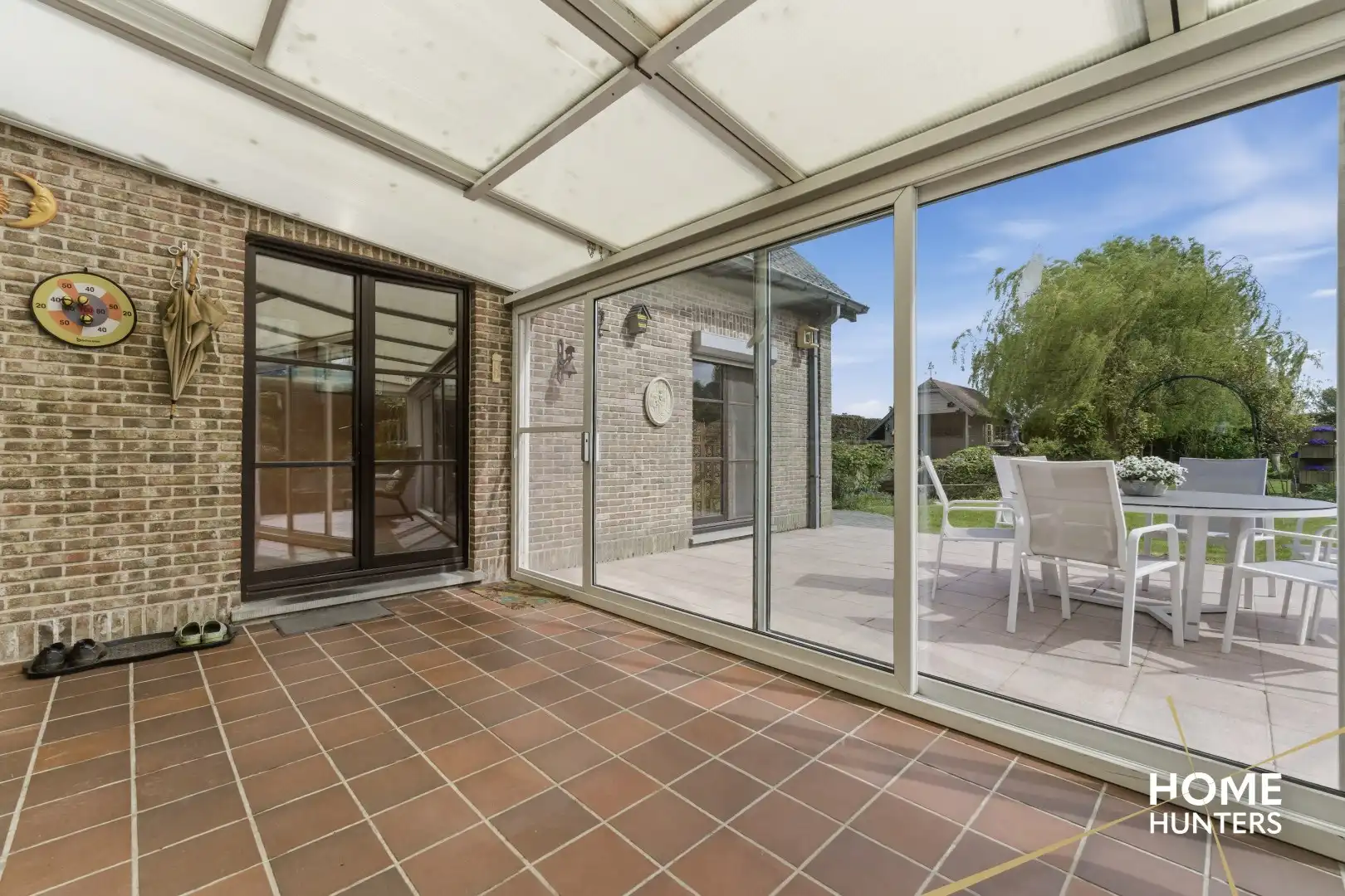 Instapklare villa met 5 slaapkamers, een ruime garage en een prachtige tuin te Dikkebus foto 19