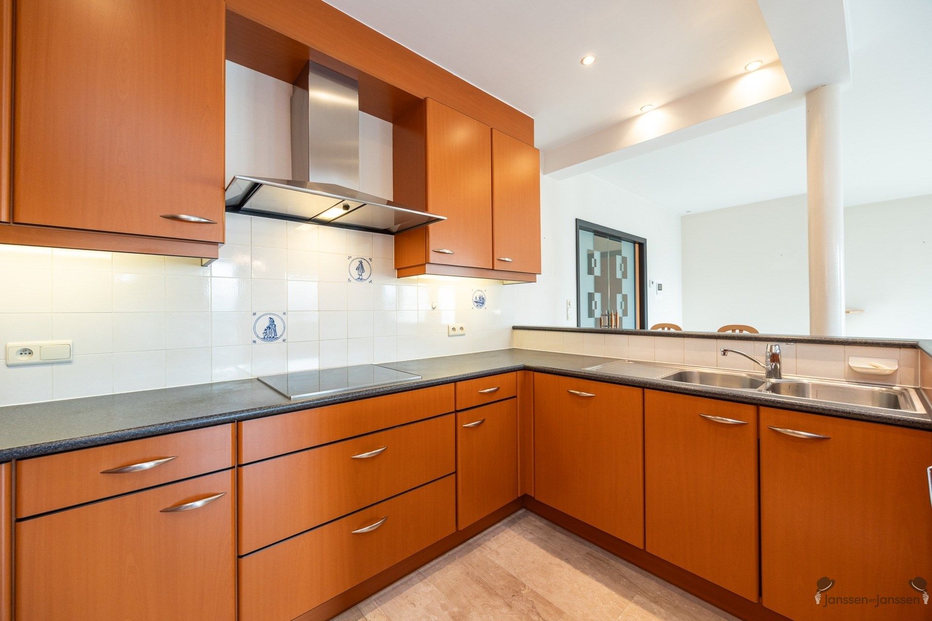 appartement met ruim terras foto 5