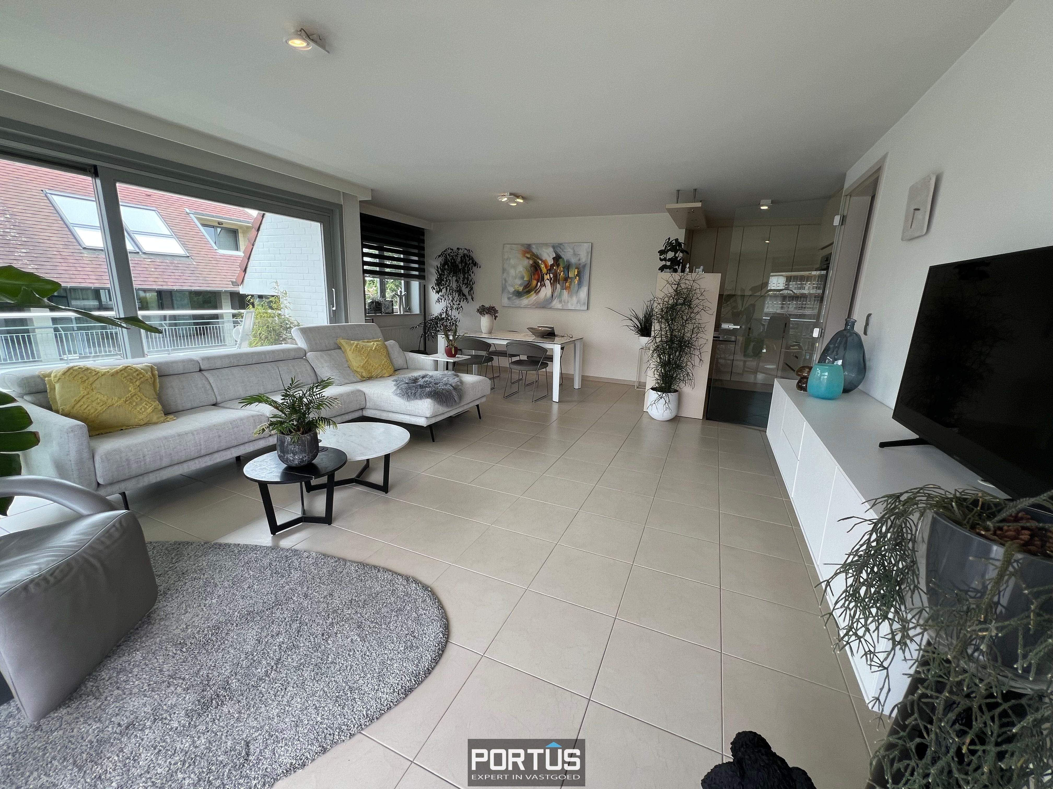 Appartement te huur met 2 slaapkamers, parking en kelderberging foto {{pictureIndex}}