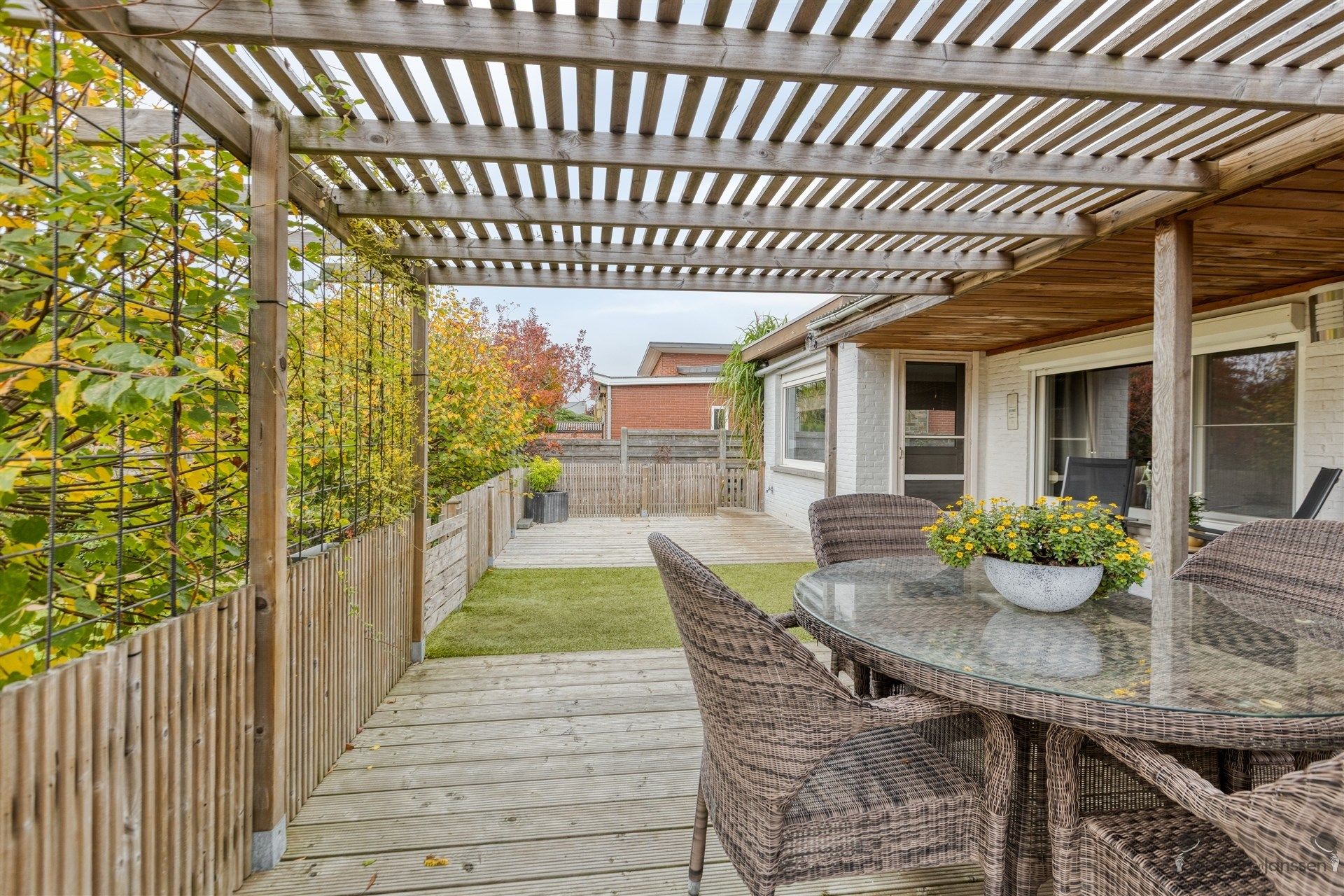 Instapklare gezinswoning met tuin, garage en energiezuinige voorzieningen foto 18
