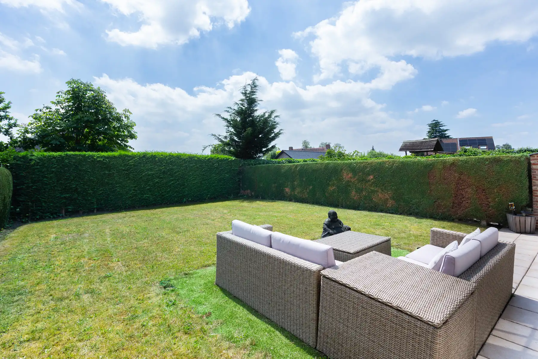 Kontich | Ruime en charmante woning met zuidgerichte tuin foto 6
