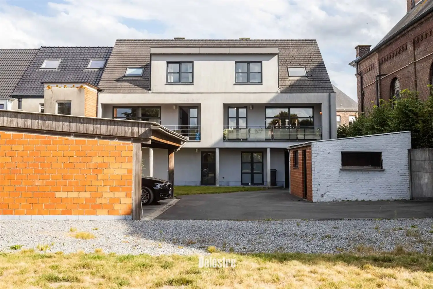 ** IN OPTIE ** MODERN GOED ONDERHOUDEN APP. GEBOUW foto {{pictureIndex}}