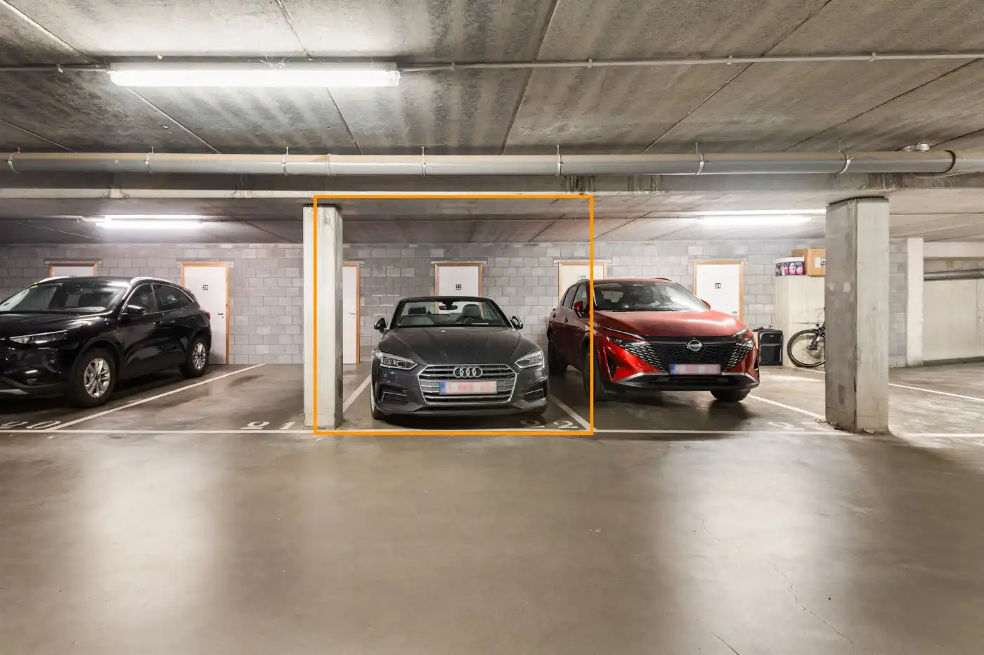 Mooi, centraal gelegen app. op 2e verd. met 3 slpk., balkon en autostaanplaats foto 16