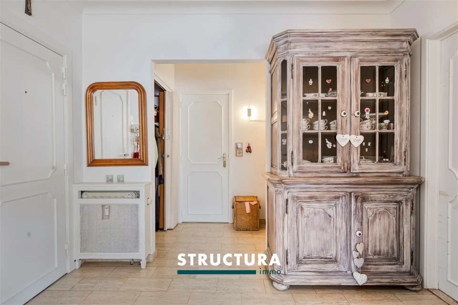 Prachtig, authentiek penthouse-appartement gelegen in een rustige buurt. foto 6