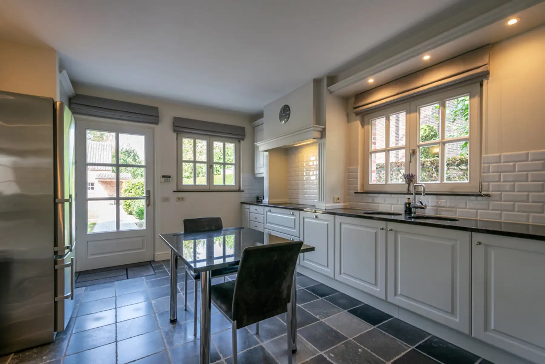KARAKTERVOLLE PASTORIJWONING MET BIJGEBOUW foto 10