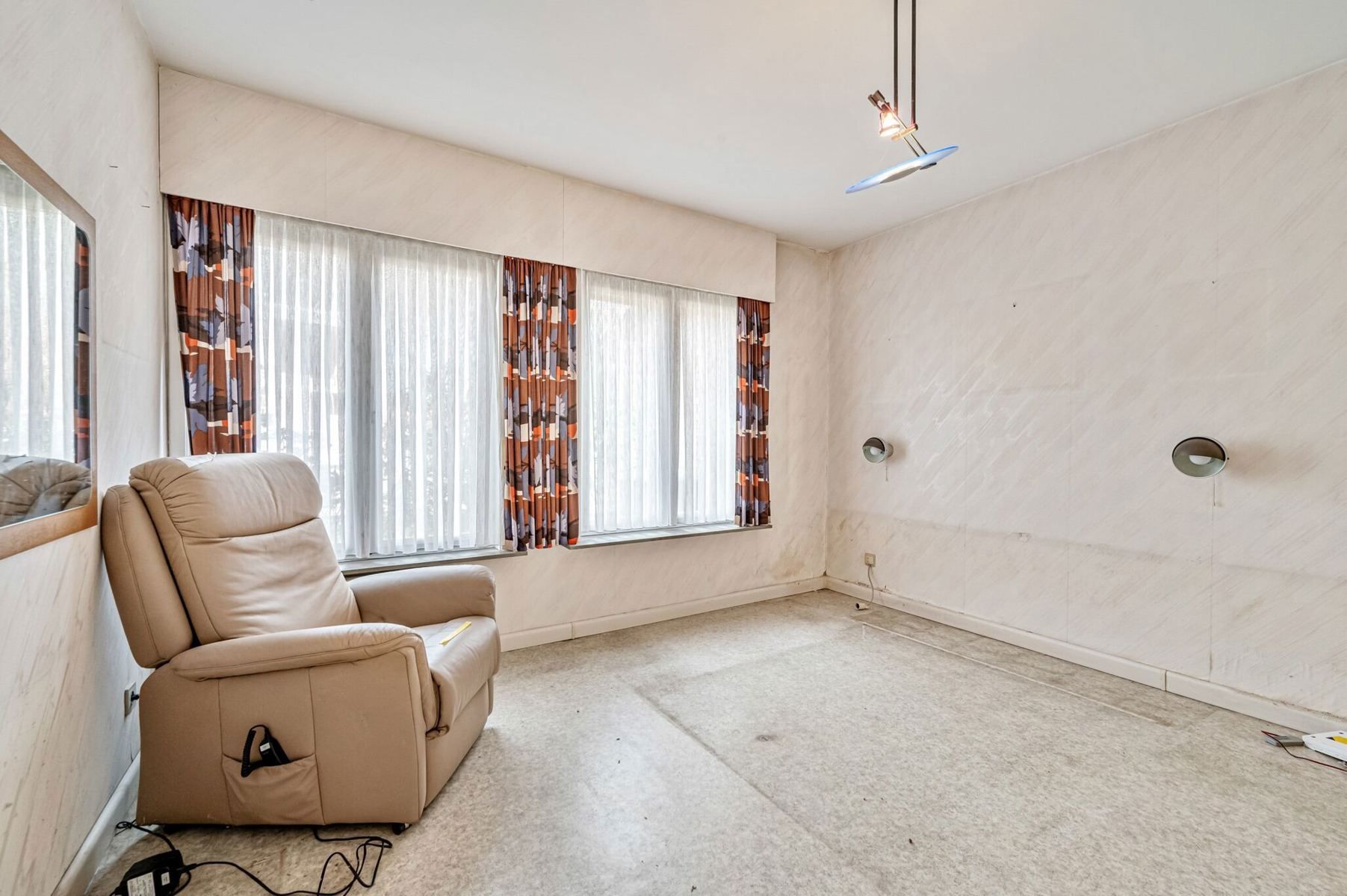 Op te frissen bungalow met zolderverdieping foto 7