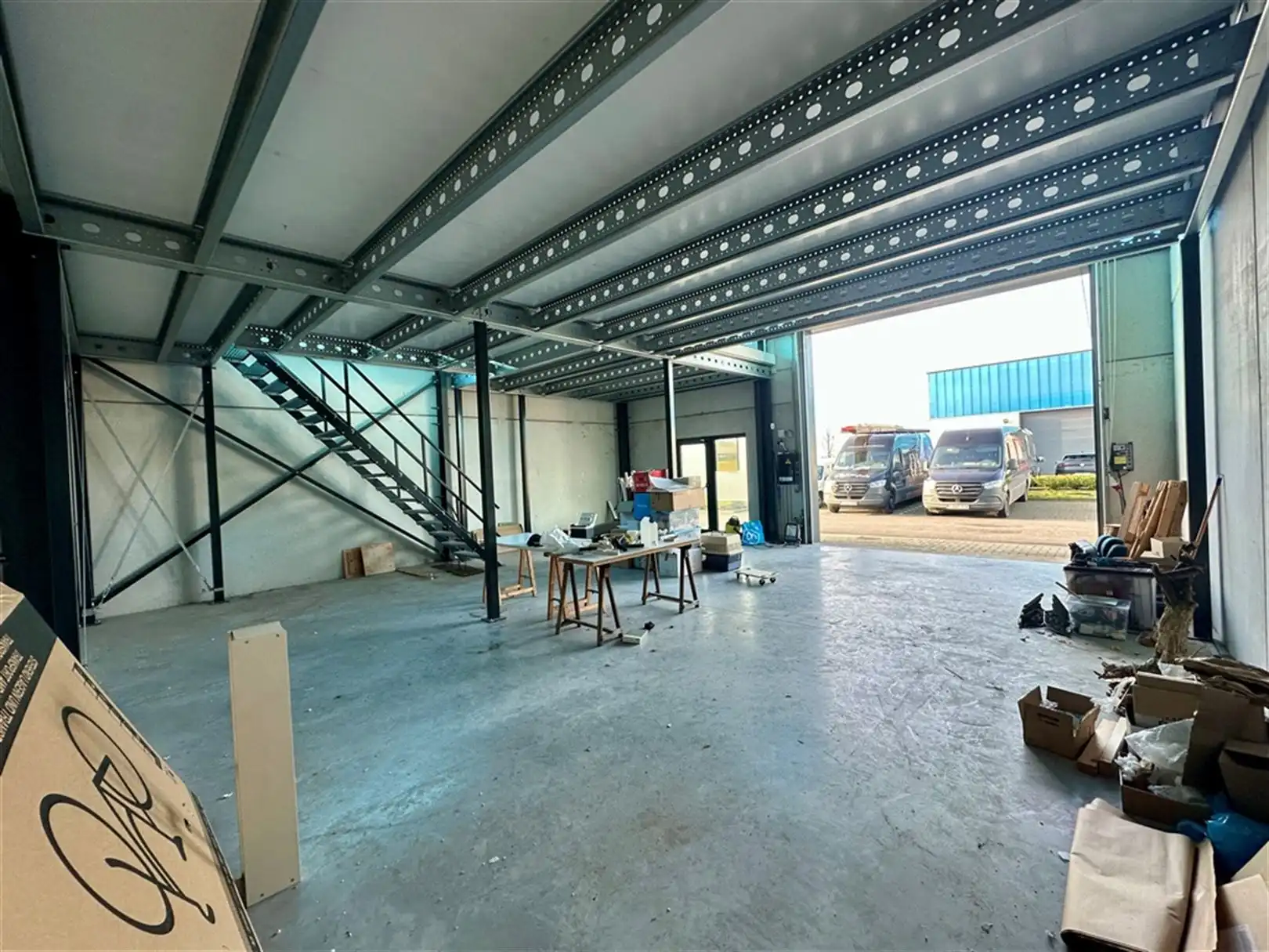 Recente KMO unit te koop in Evergem foto 4