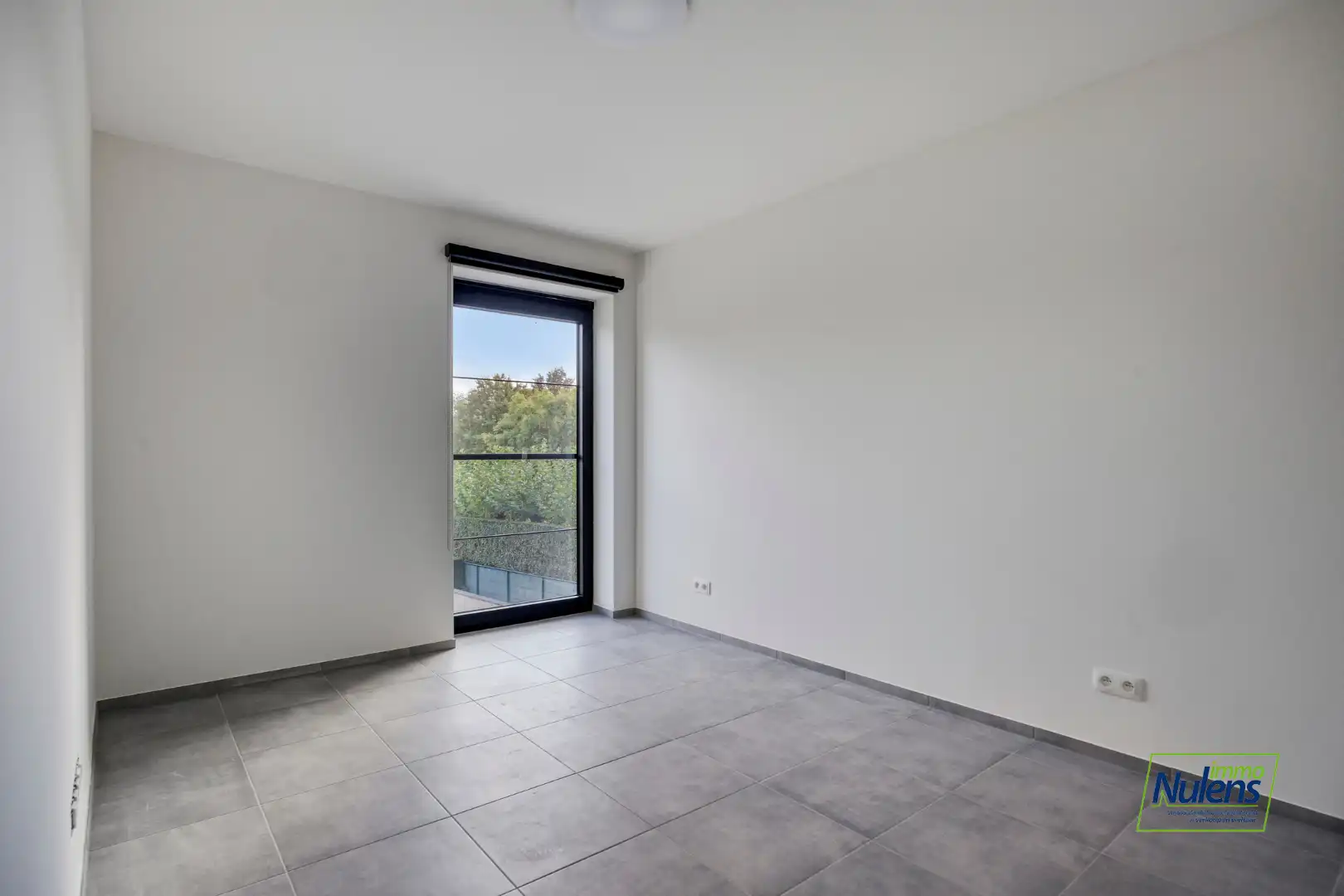 Stijlvol nieuwbouwappartement met 2 slaapkamers en zonnig terras in hartje Lanaken! foto 15