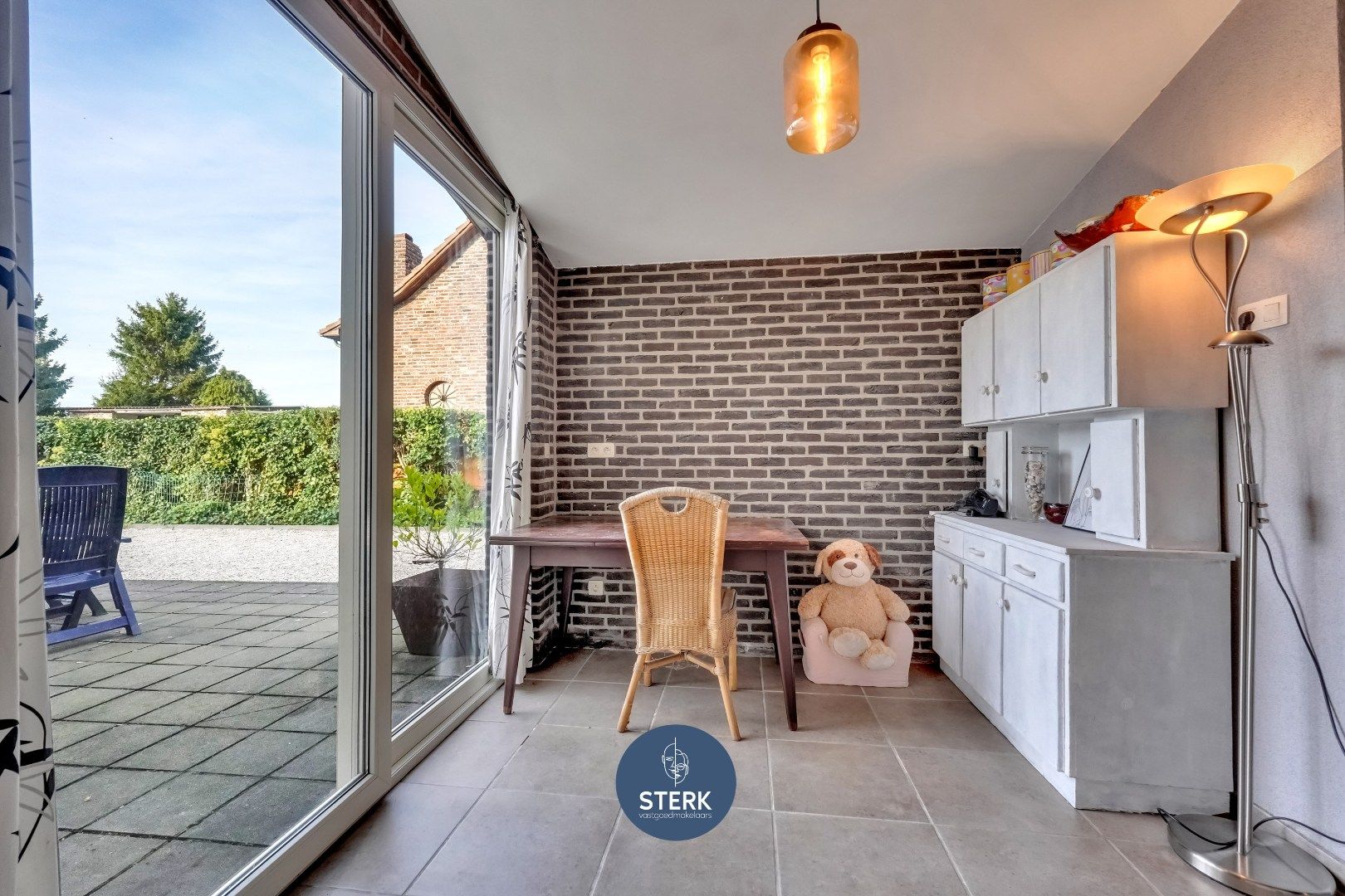 CHARMANTE GEZINSWONING OP EEN RIANT PERCEEL VAN CIRCA 31 ARE !  foto 12