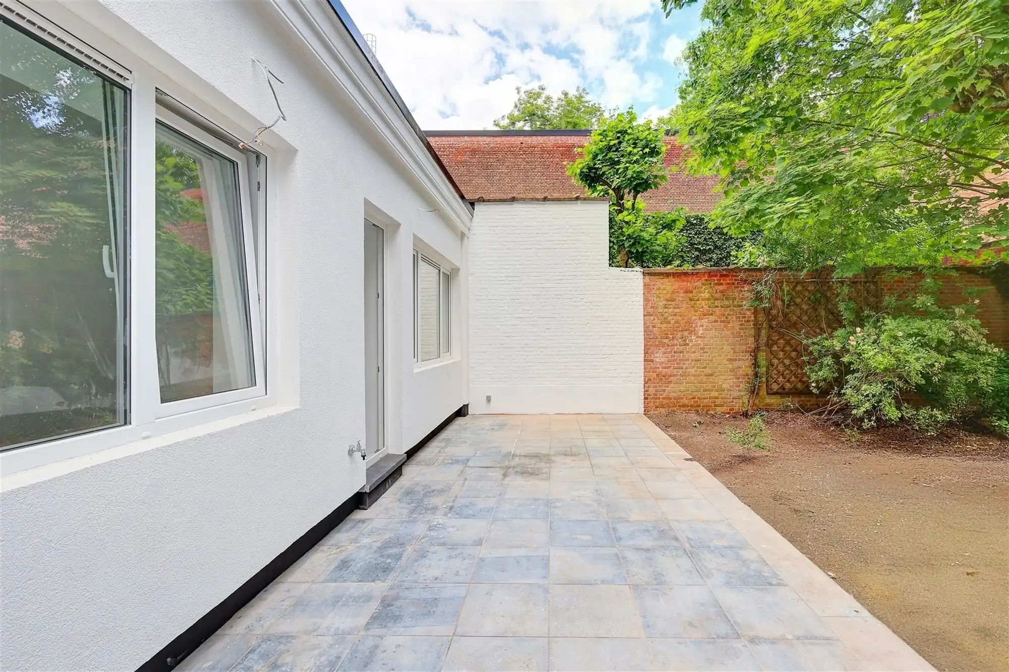 Gerenoveerd gelijkvloers appartement met tuin in Markgravewijk foto 3