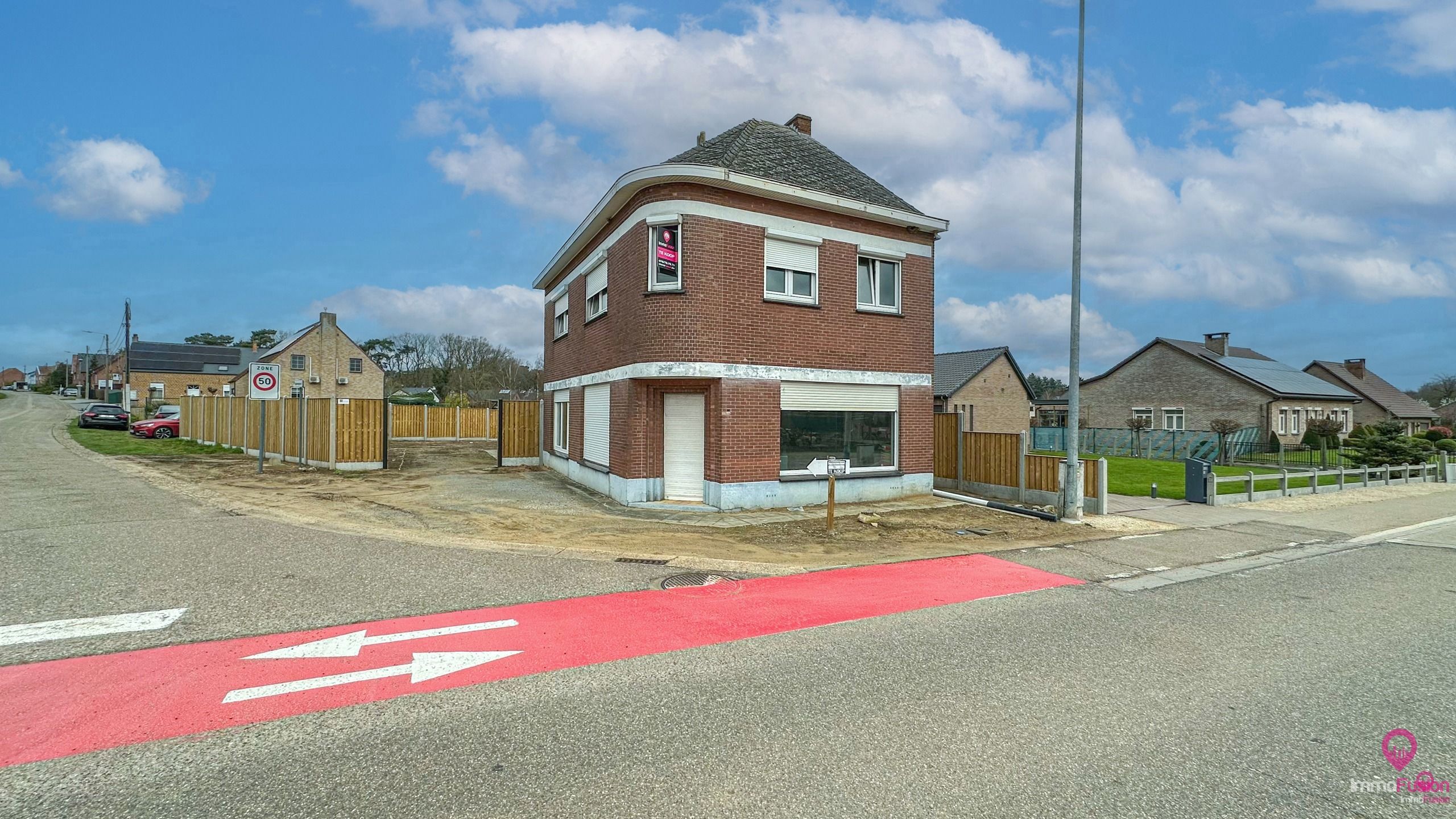 Uniek renovatieproject op centrale ligging met grote tuin! foto 18