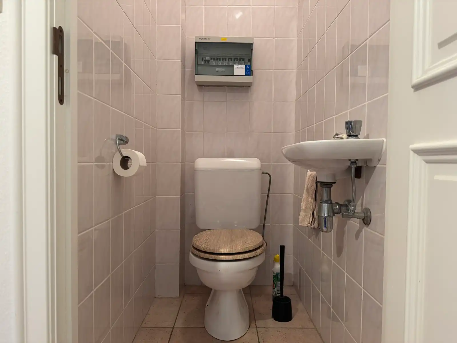 Gelijkvloers appartement met ruime privé tuin en garage foto 9