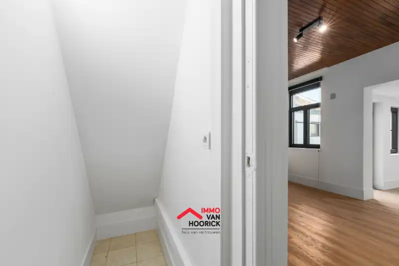 Prachtige gerenoveerde rijwoning! foto 7
