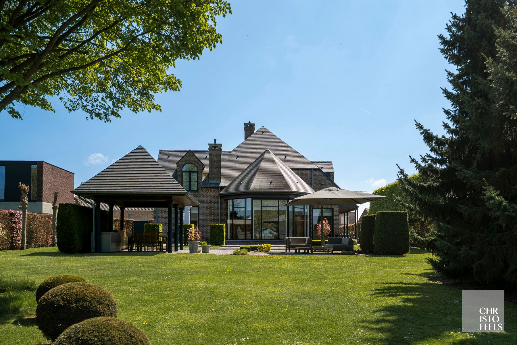 Riante villa (481 m²) met vrij zicht op een perceel van 25a67ca foto 5