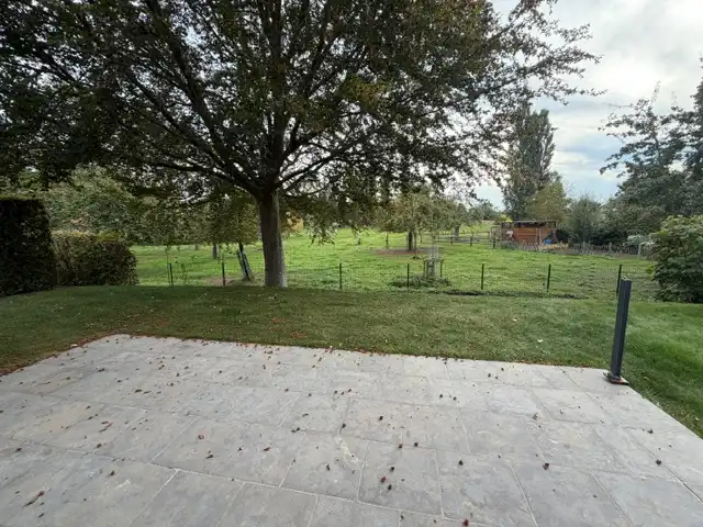 Eengezinswoning met 2 slaapkamers, garage, terras en tuin foto 24