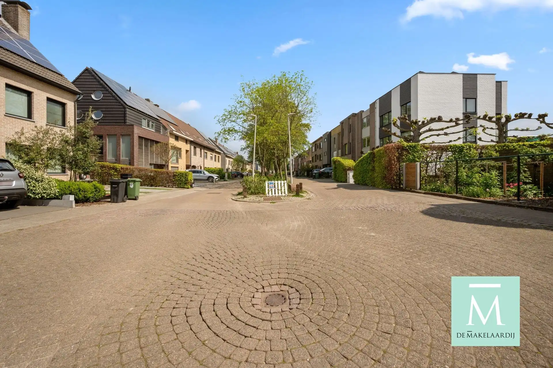 Instapklaar appartement met 3 slaapkamers, terras en garagebox! foto 11