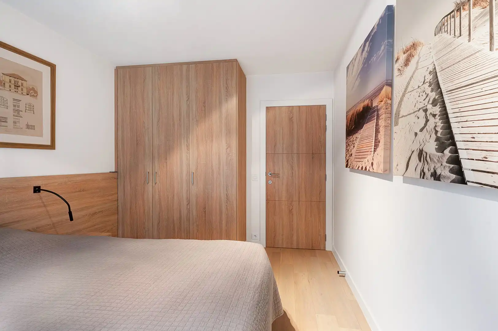 Lichtrijk appartement van 100 m² met terras, gelegen in de Koningslaan. foto 17