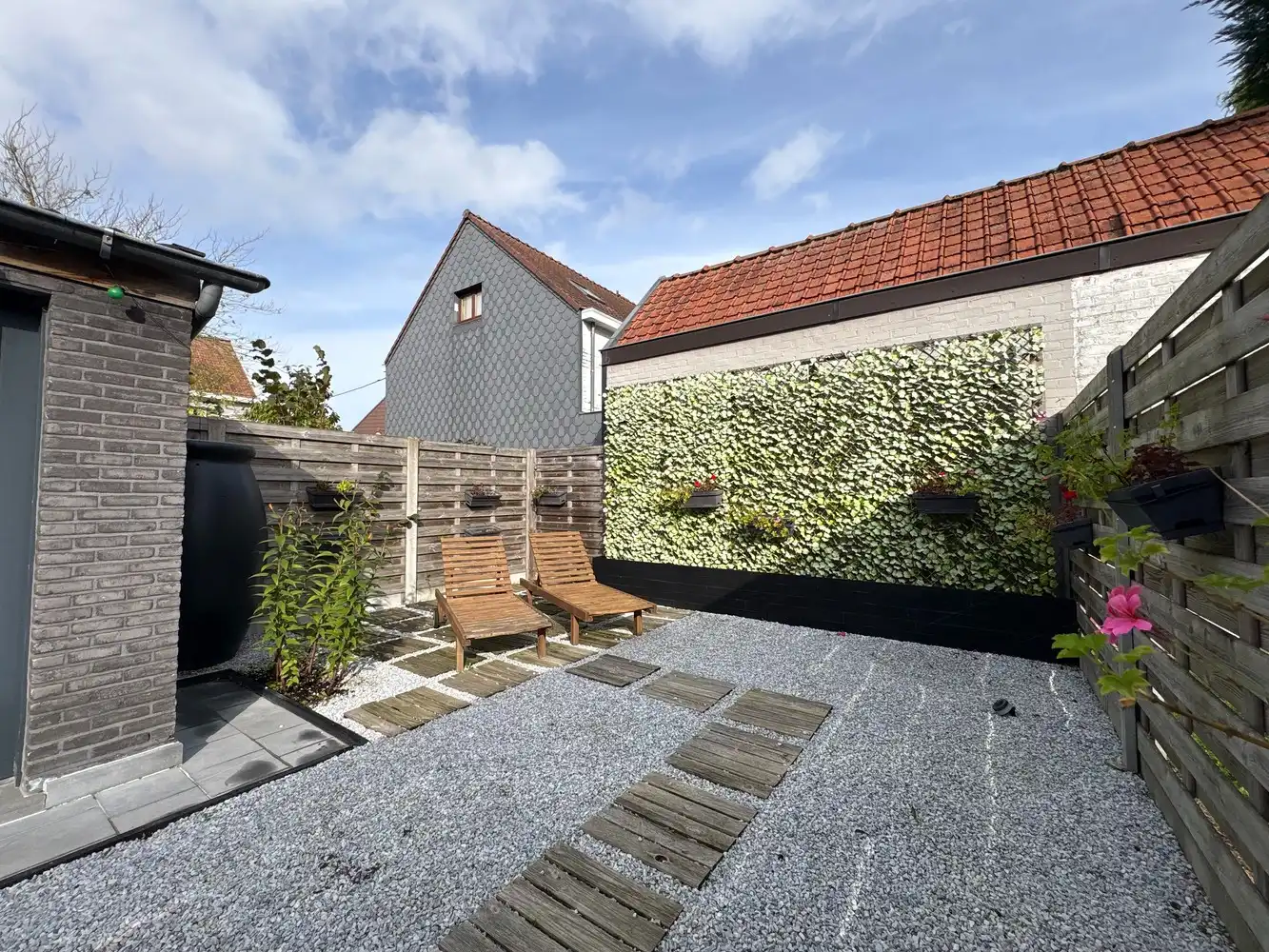 Instapklare gezinswoning met 3 slaapkamers foto 22