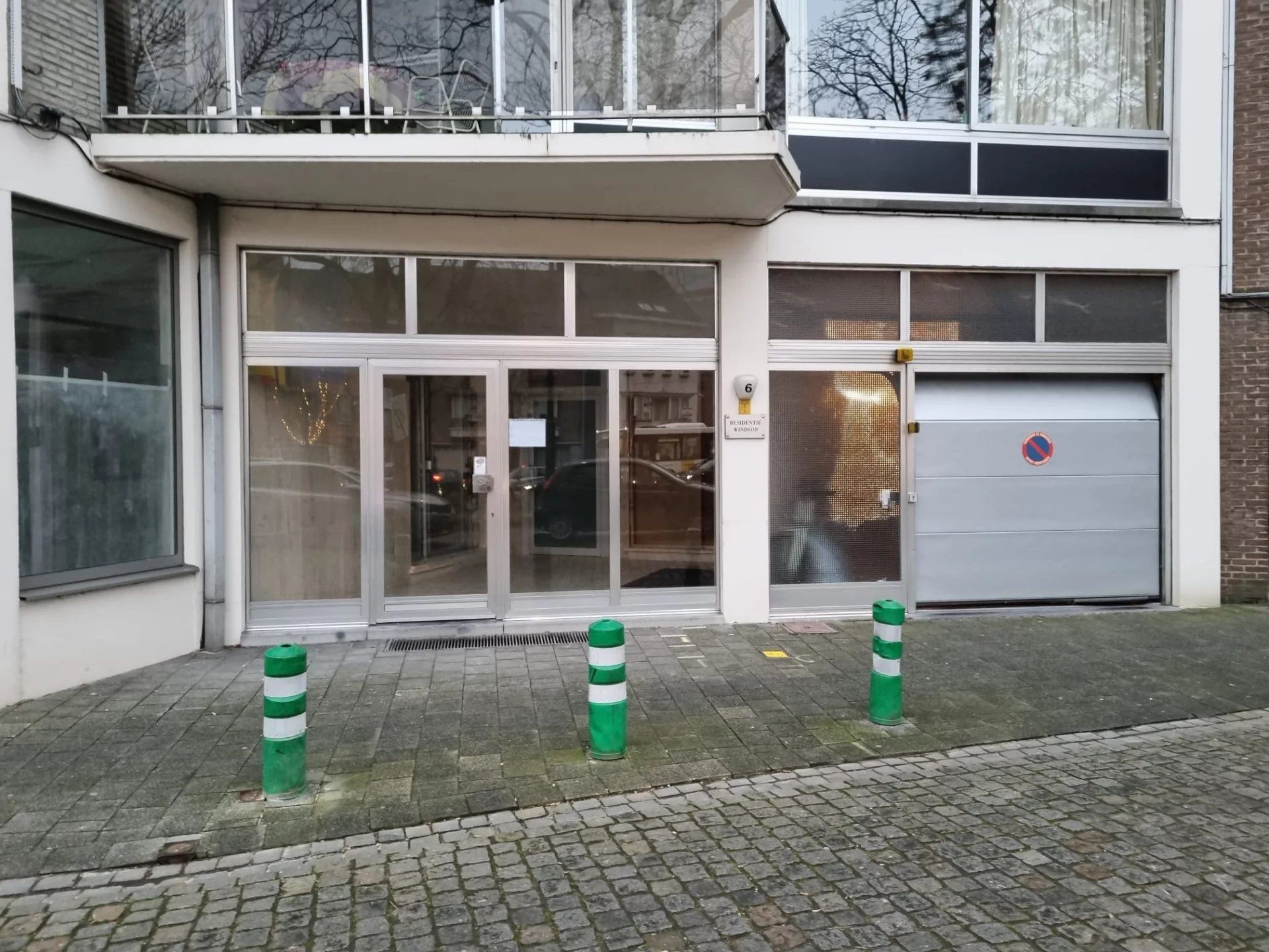 Autostandplaats op de kleine ring van Hasselt foto 2