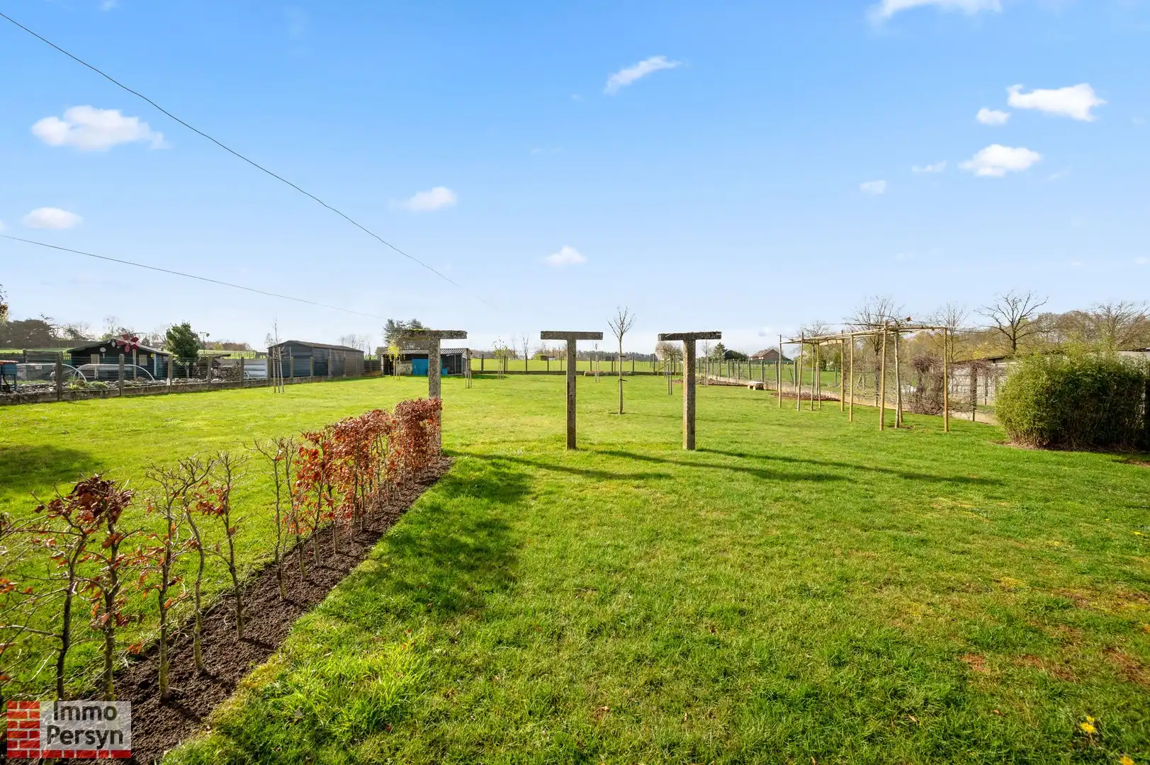 Woning met loods en aangrenzende bouwgrond te koop. 27 are foto 28