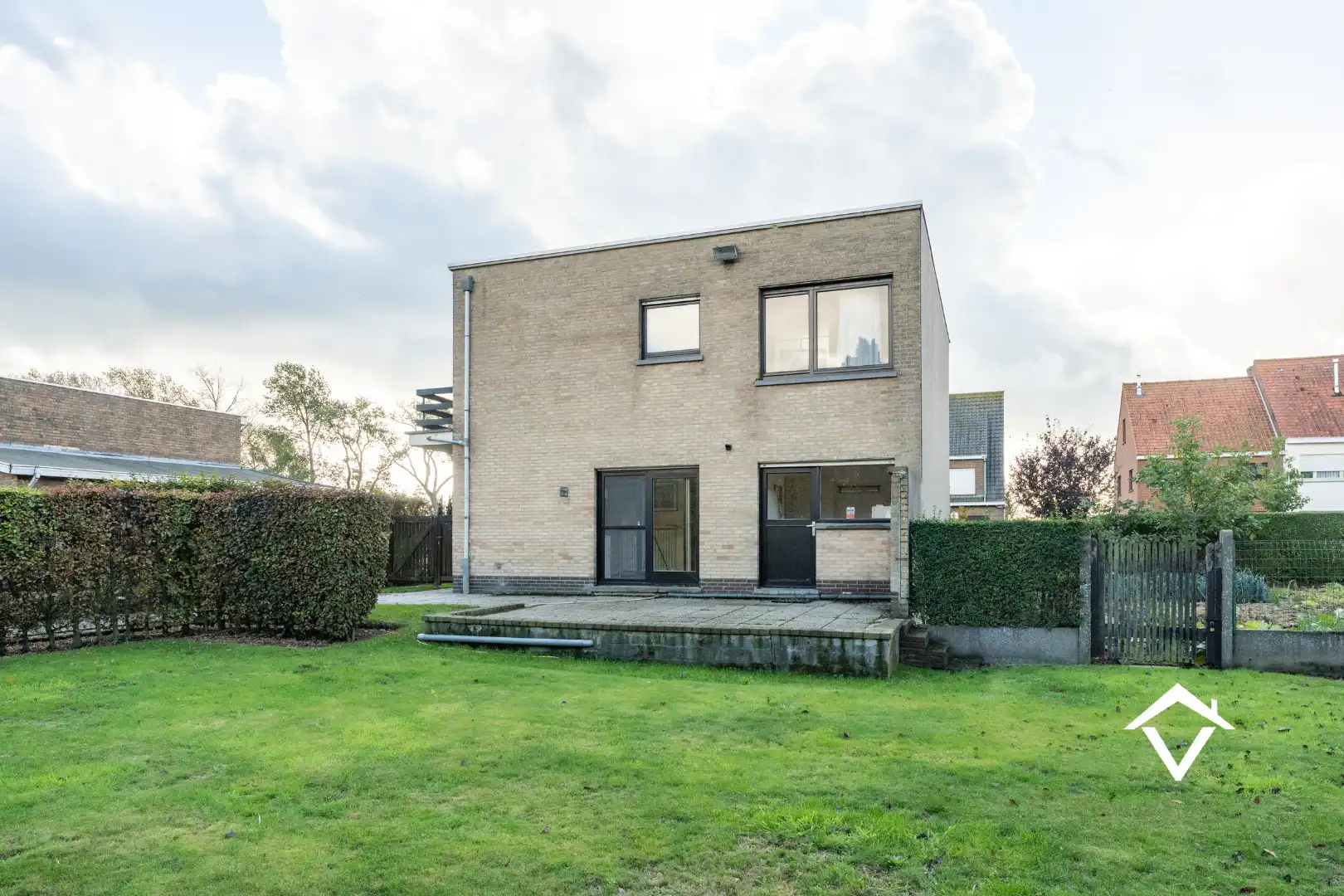 Woning met 4 slaapkamers en garage te Koekelare foto 24