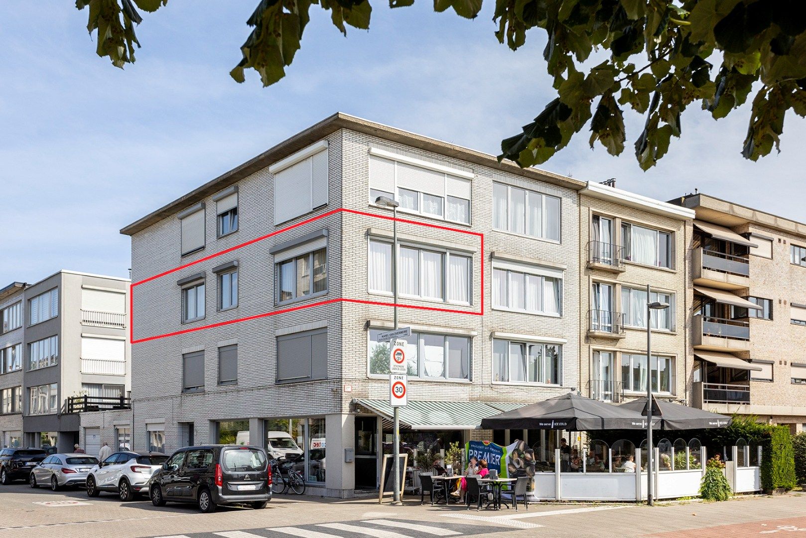 Instapklaar hoekappartement met 2 slaapkamers en terras! foto 12