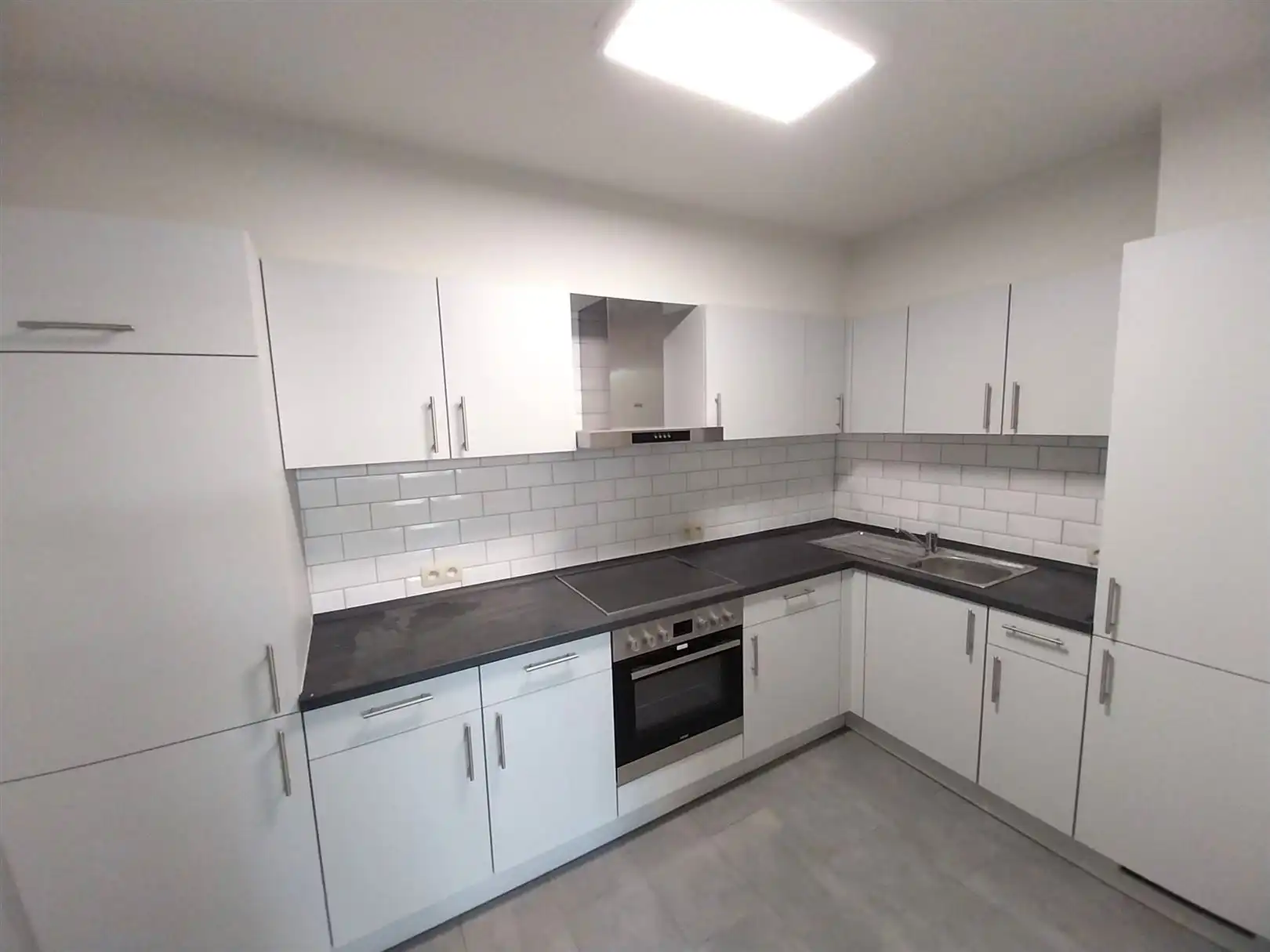 TE HUUR: Gelijkvloers appartement met één slaapkamer te Beringen! foto 5