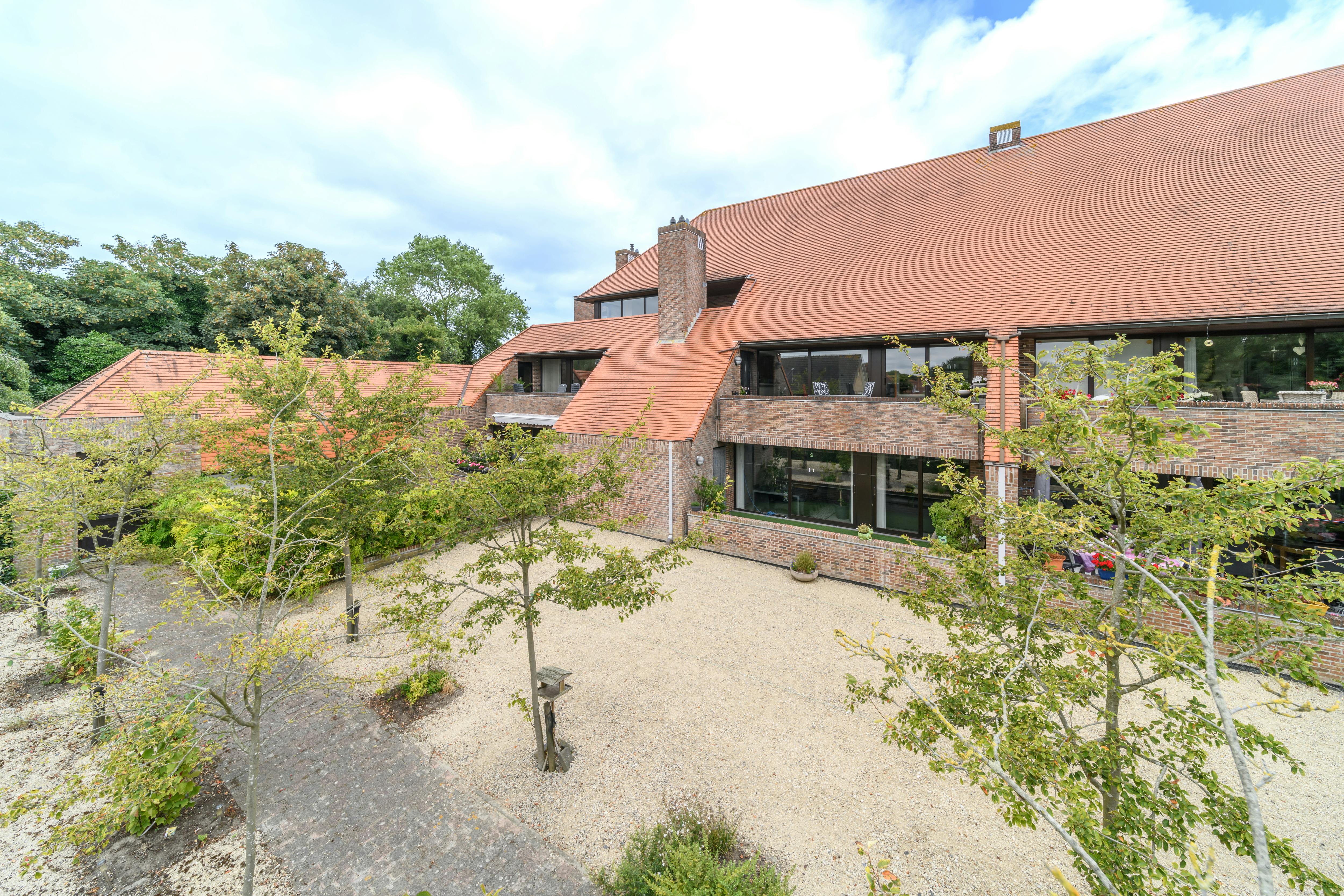Appartement met 3 slaapkamers en ruim terras met tuin in Koksijde foto 5