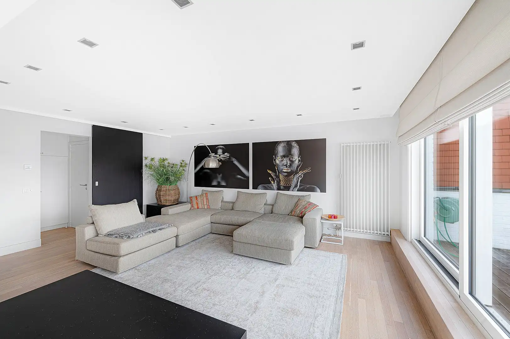 Ruim en lichtrijk penthouse-appartement met royale terrassen en open zeezicht . foto 10