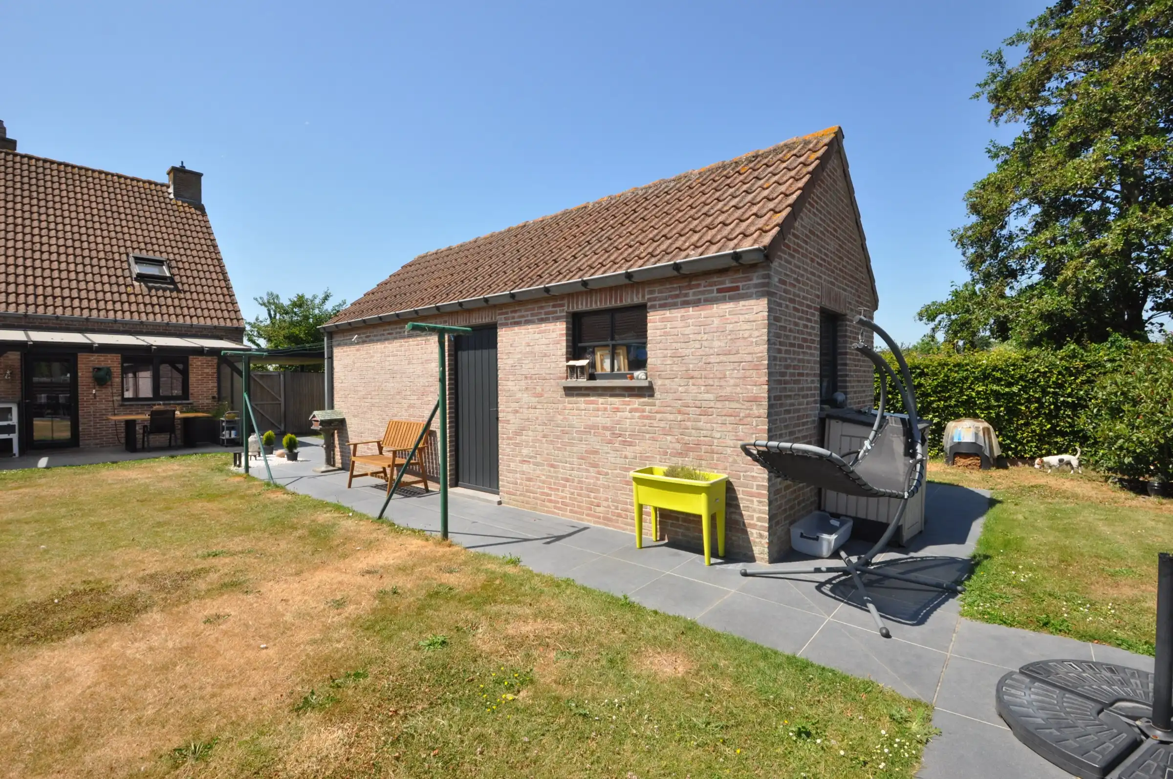 Instapklare energiezuinige villa met hoogwaardige afwerking op een ruim perceel van 664 m² in Oudenburg. foto 4
