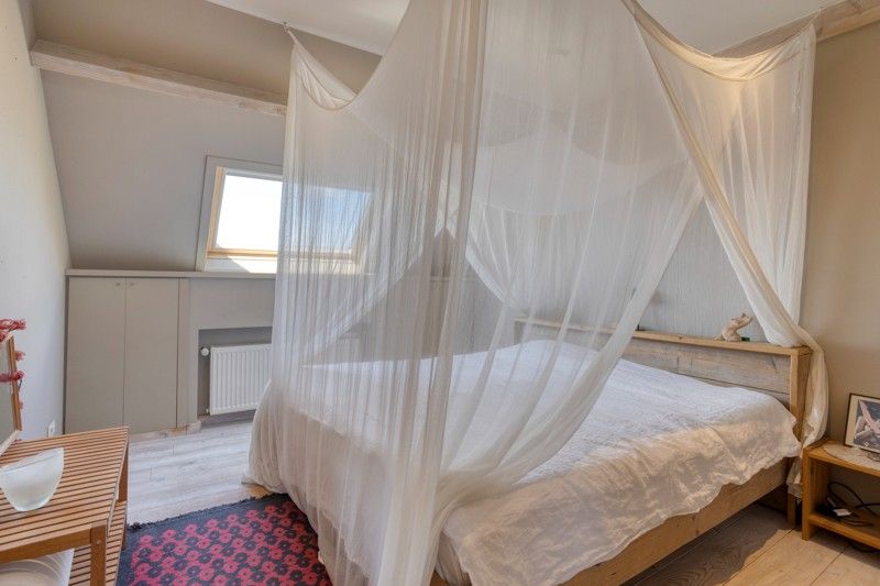 Ruim en charmant dakappartement met 3 slaapkamers en garage TE KOOP in hartje WAKKEN! foto 17
