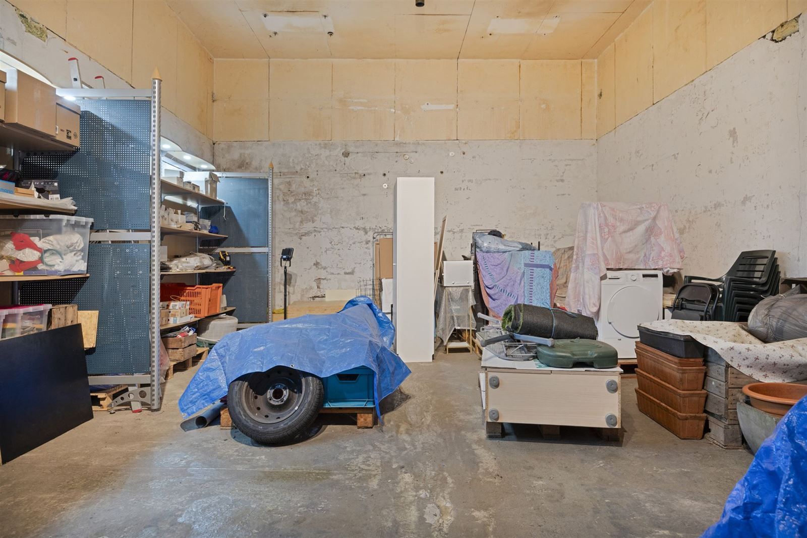 Woning met ruime loods te koop foto 36