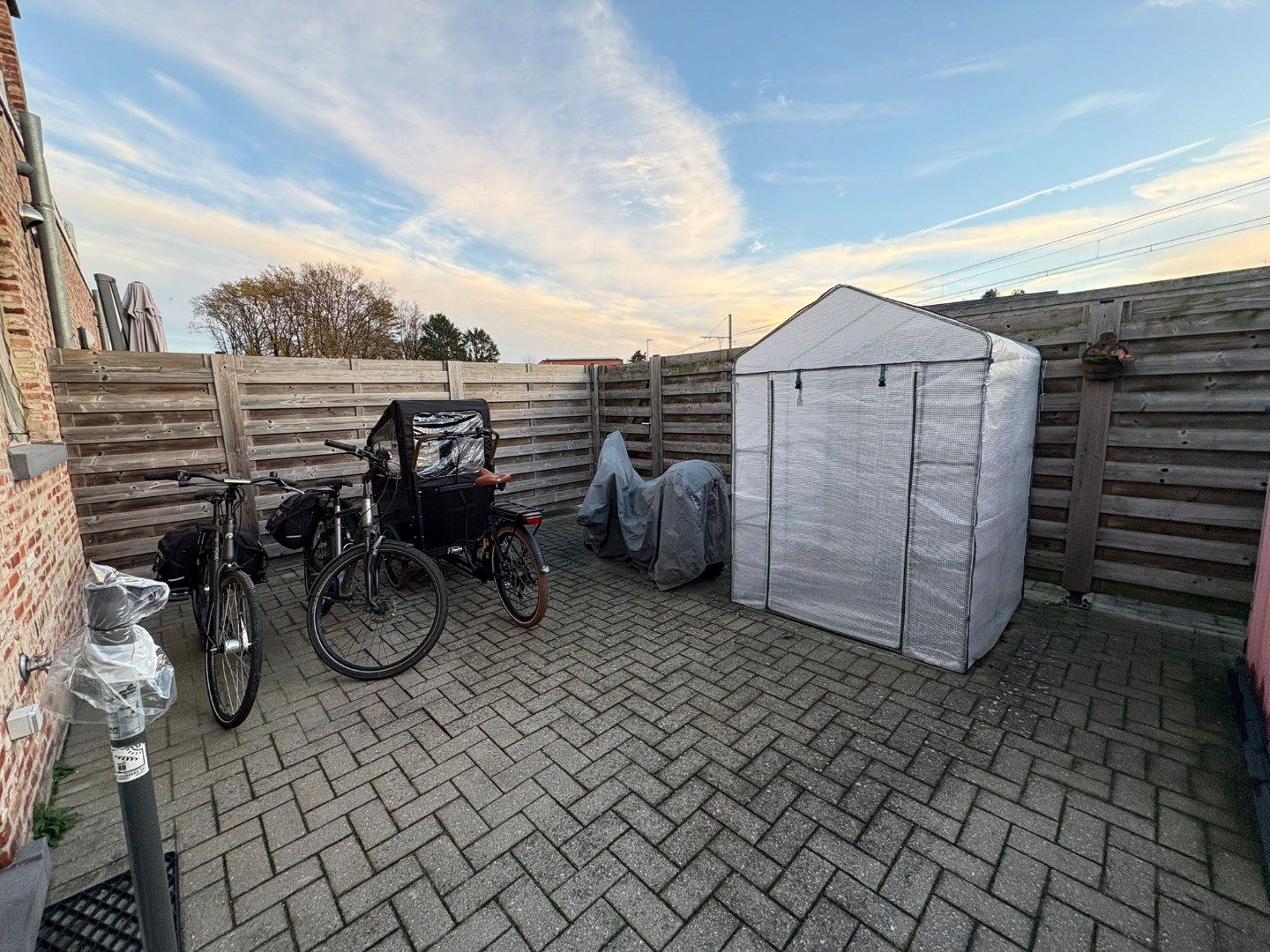 Ruim, energiezuinig appartement met 2 slpks, groot terras en autostaanplaats!  foto 10