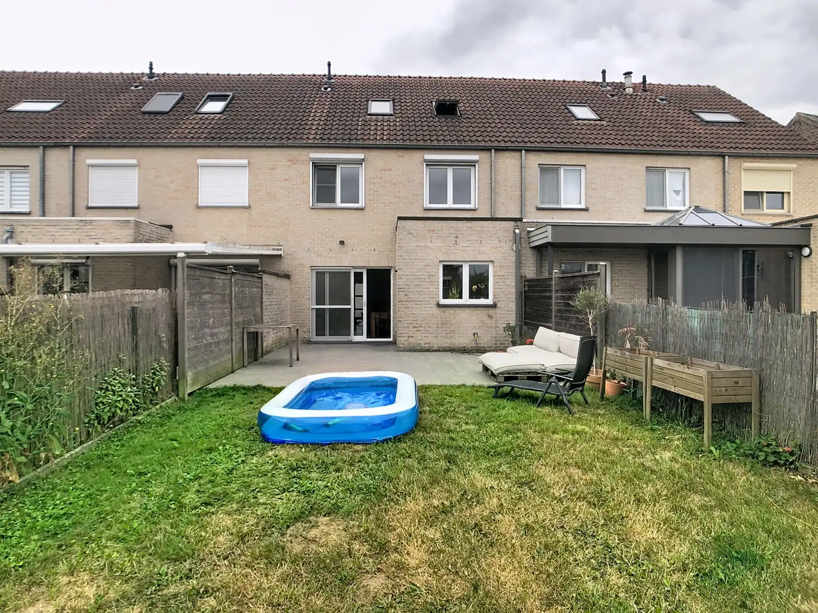 Nabij centrum: woning met 3 slaapkamers, tuin en garage foto 24