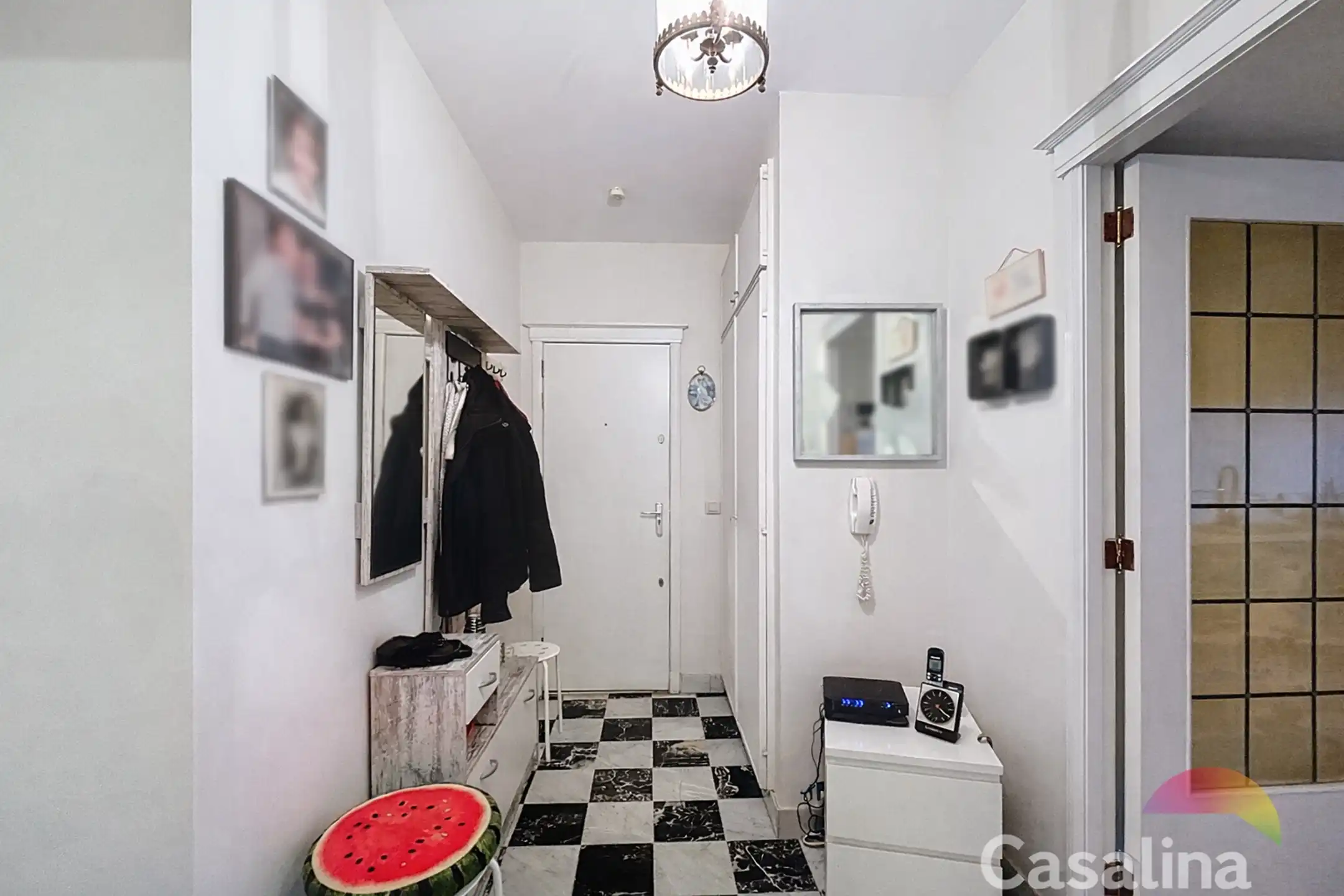 Twee slaapkamer appartement met terras  foto 10