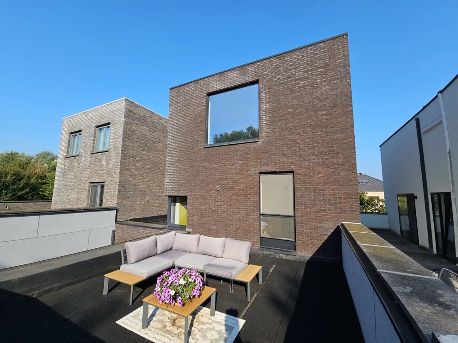 Zeer energiezuinige rustig gelegen woning, binnen de grote ring van Hasselt. foto 15
