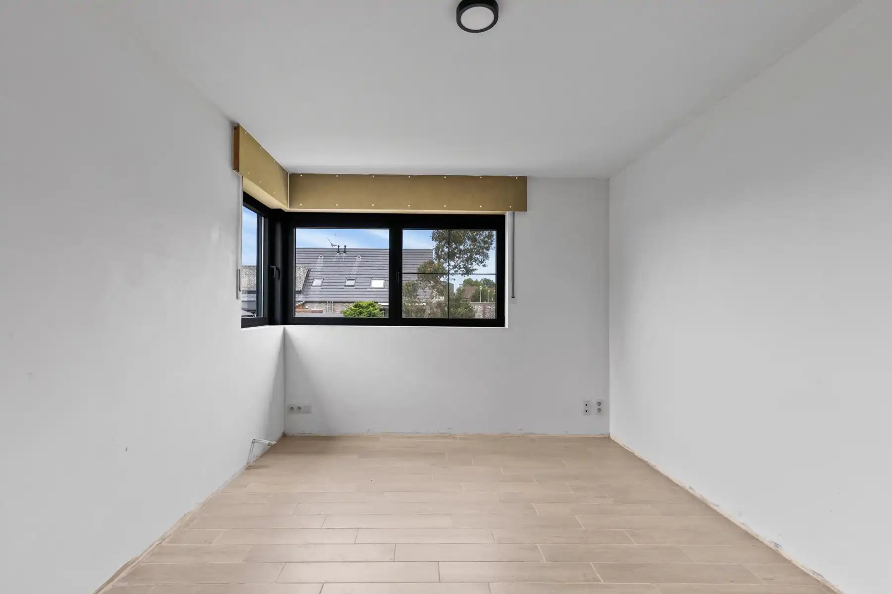 Instapklare open bebouwing met 4 slaapkamers foto 18