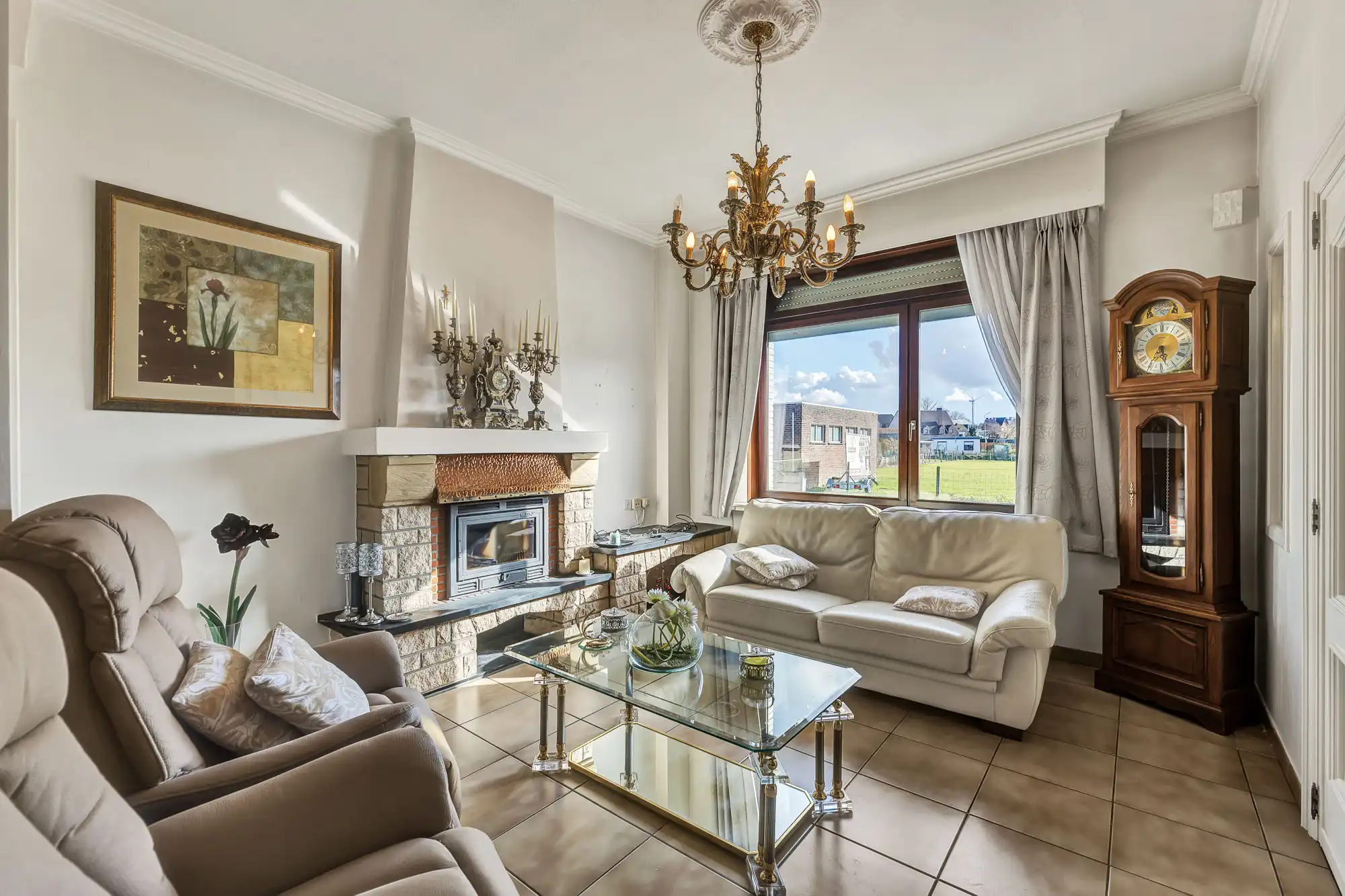 Goed onderhouden woning met garage foto 5