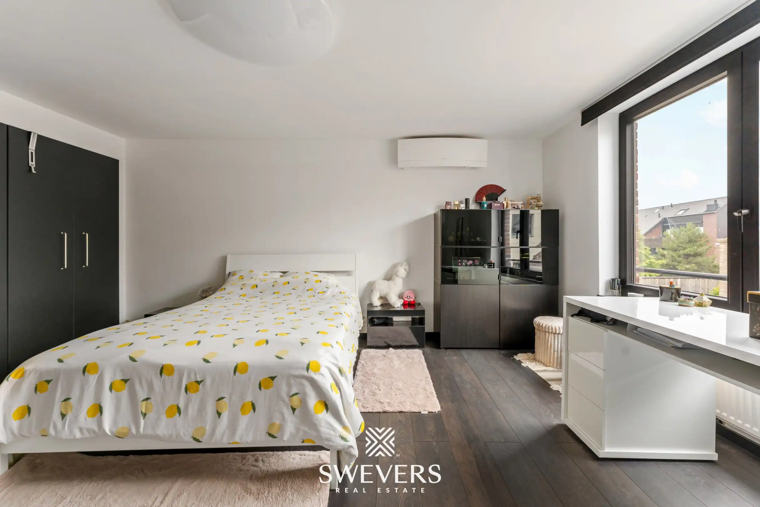 Handelspand met duplexappartement op centrale ligging in Sint-Truiden – volledig gerenoveerd in 2023 foto 36