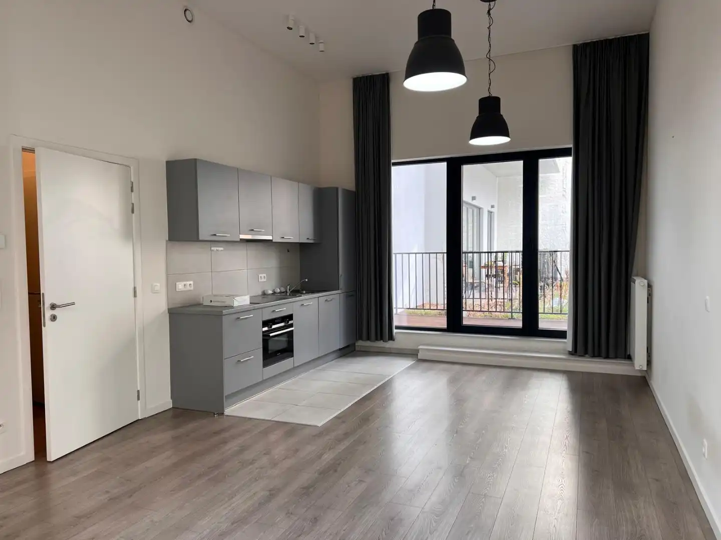 Recente studio (A1.5) op de eerste verdieping met terras en garagebox mogelijk foto 5