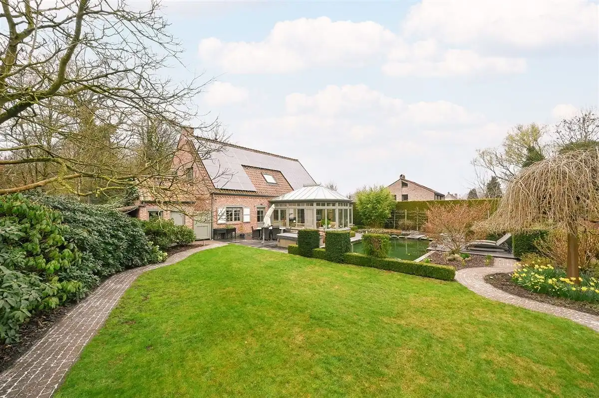 Instapklare villa met zwemvijver foto 28