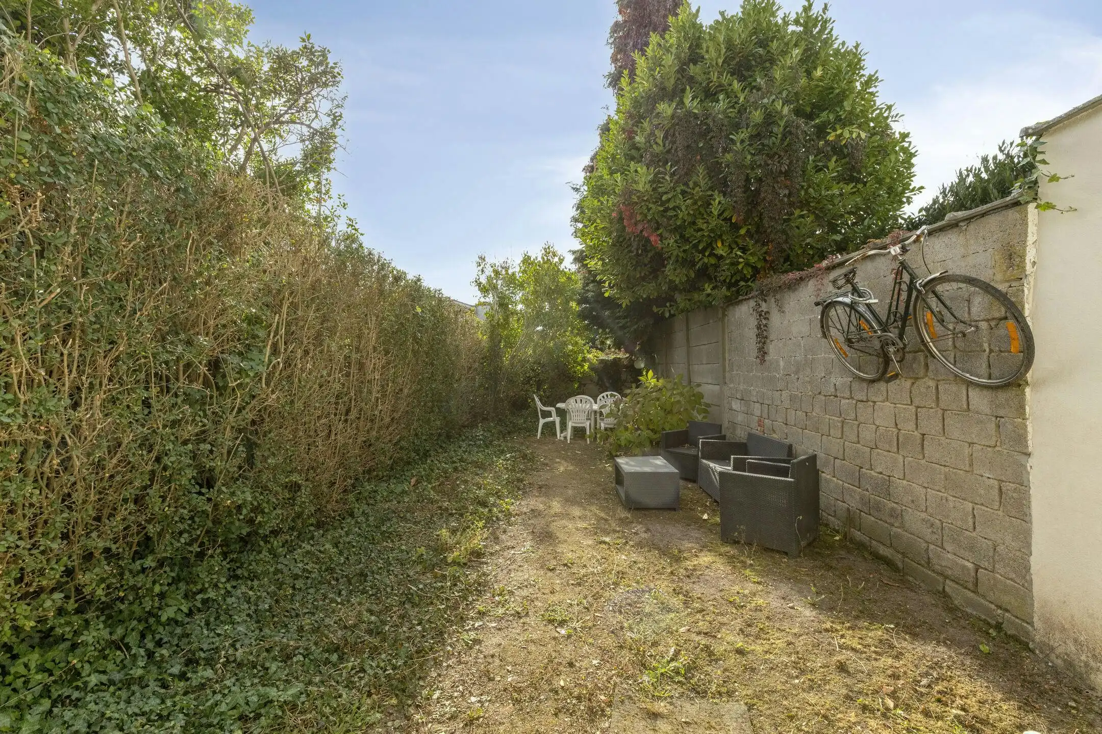 Gezellig studentenhuis met 5 vergunde kamers te koop  foto 4