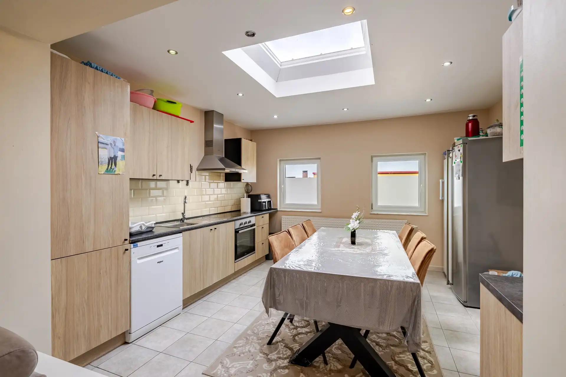 Gunstig gelegen rijwoning met 4 slaapkamers foto 6