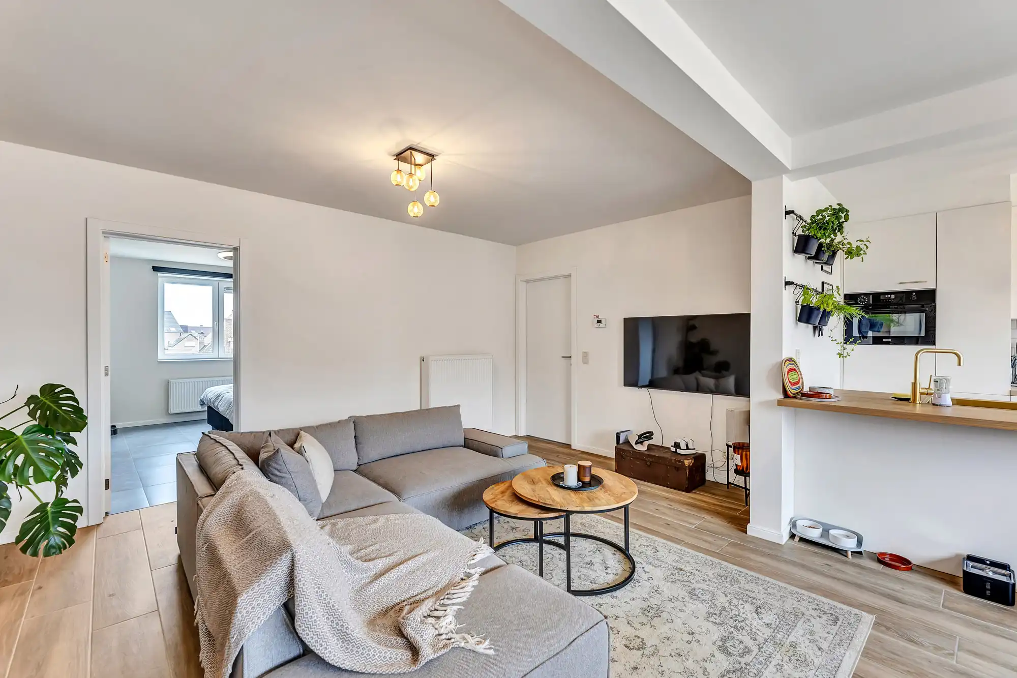 Energiezuinig, lichtrijk twee slpk appartement met garage foto 5